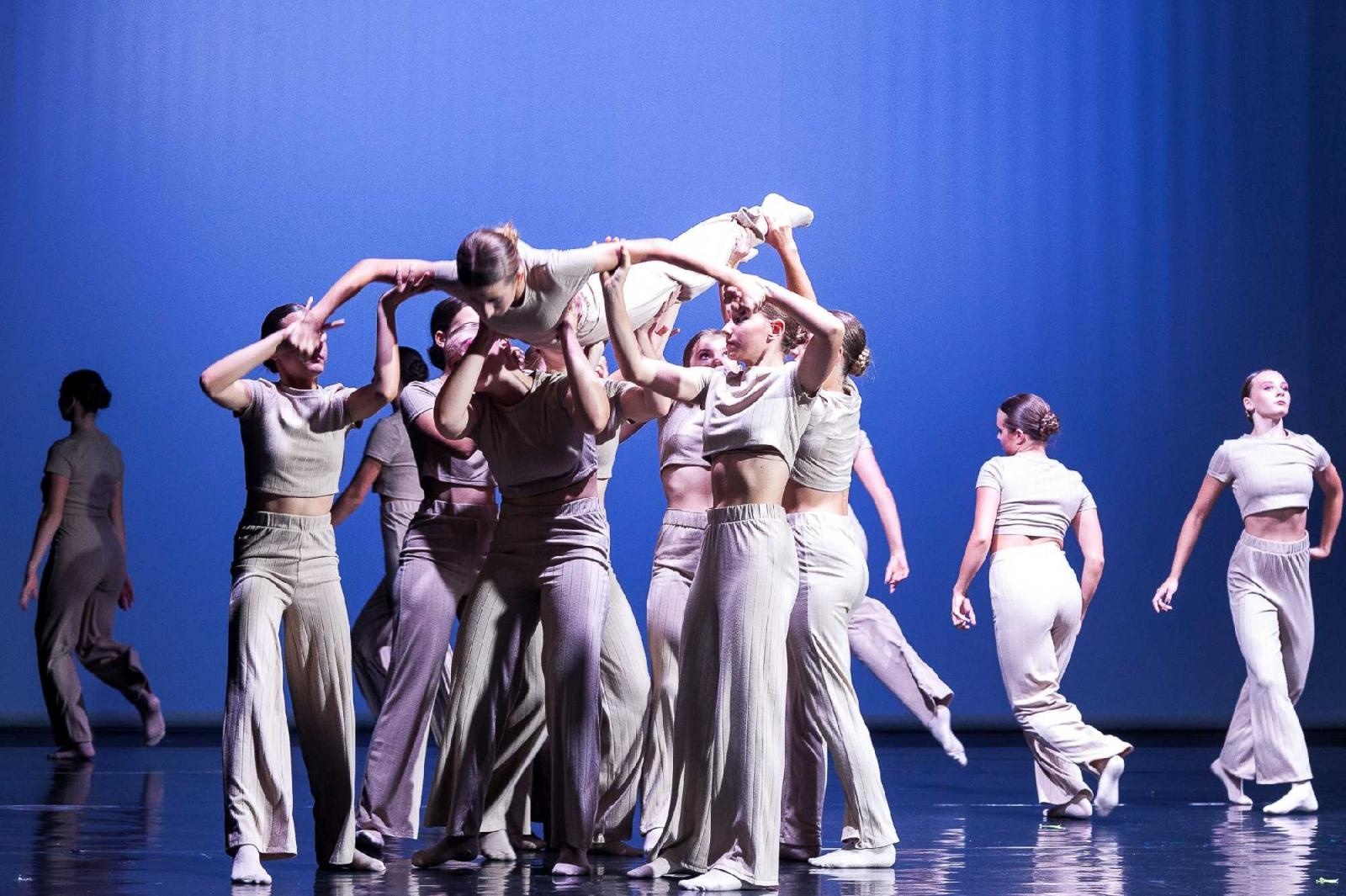 Zdjęcie w galerii na portalu naszraciborz.pl: Raciborscy tancerze zachwycali publiczność w Opawie [FOTO] wiadomości z regionu