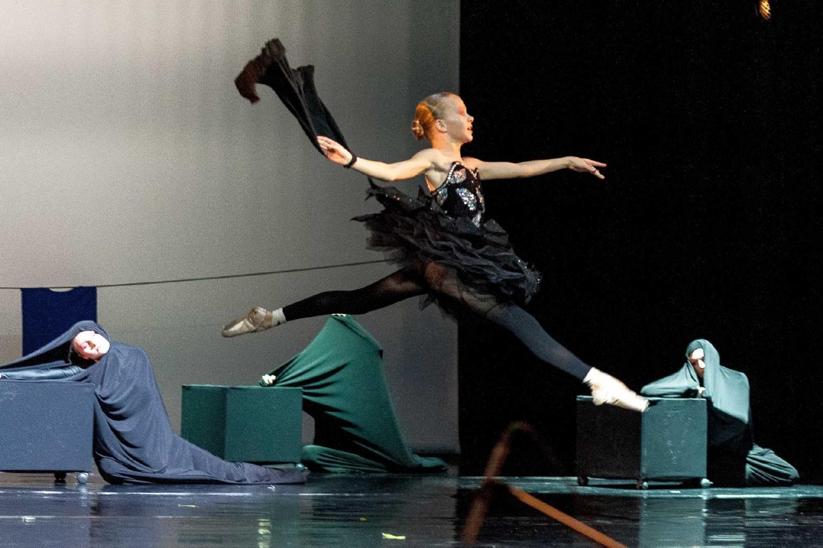 Zdjęcie w galerii na portalu naszraciborz.pl: Raciborscy tancerze zachwycali publiczność w Opawie [FOTO] wiadomości z regionu