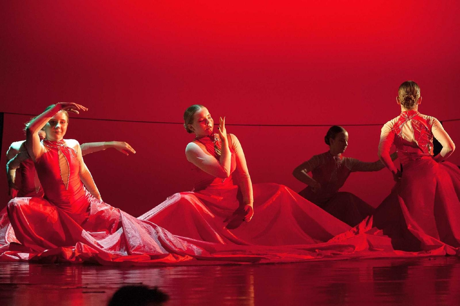 Zdjęcie w galerii na portalu naszraciborz.pl: Raciborscy tancerze zachwycali publiczność w Opawie [FOTO] wiadomości z regionu