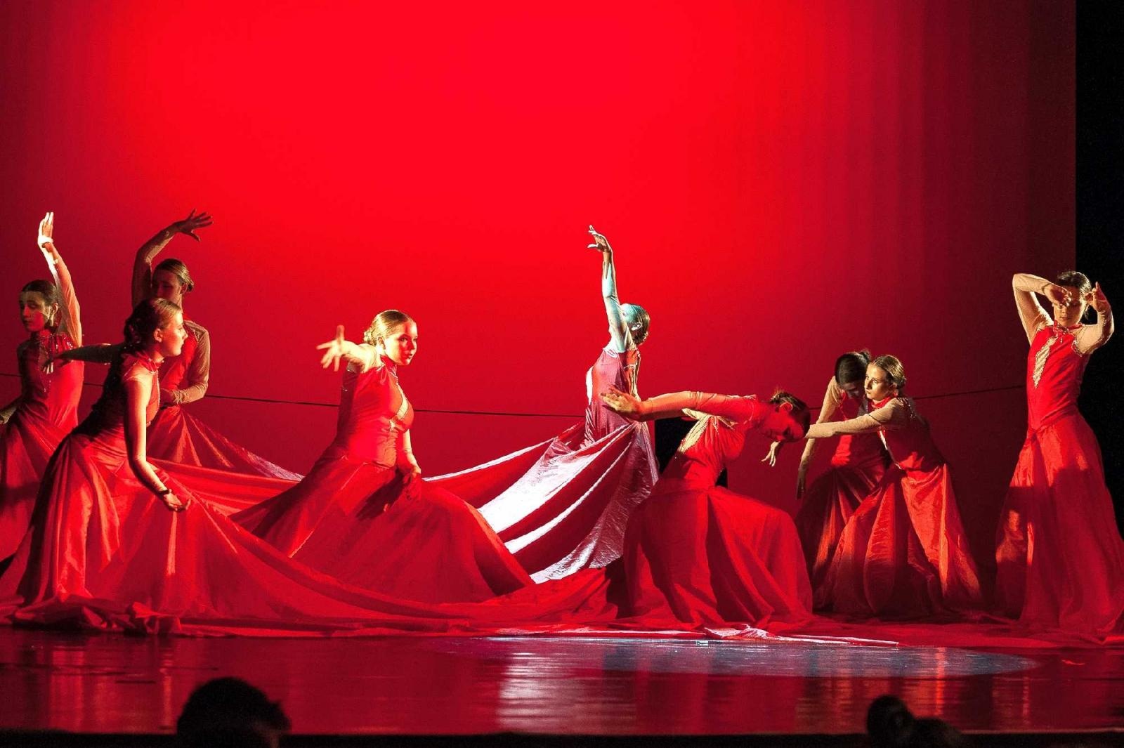 Zdjęcie w galerii na portalu naszraciborz.pl: Raciborscy tancerze zachwycali publiczność w Opawie [FOTO] wiadomości z regionu