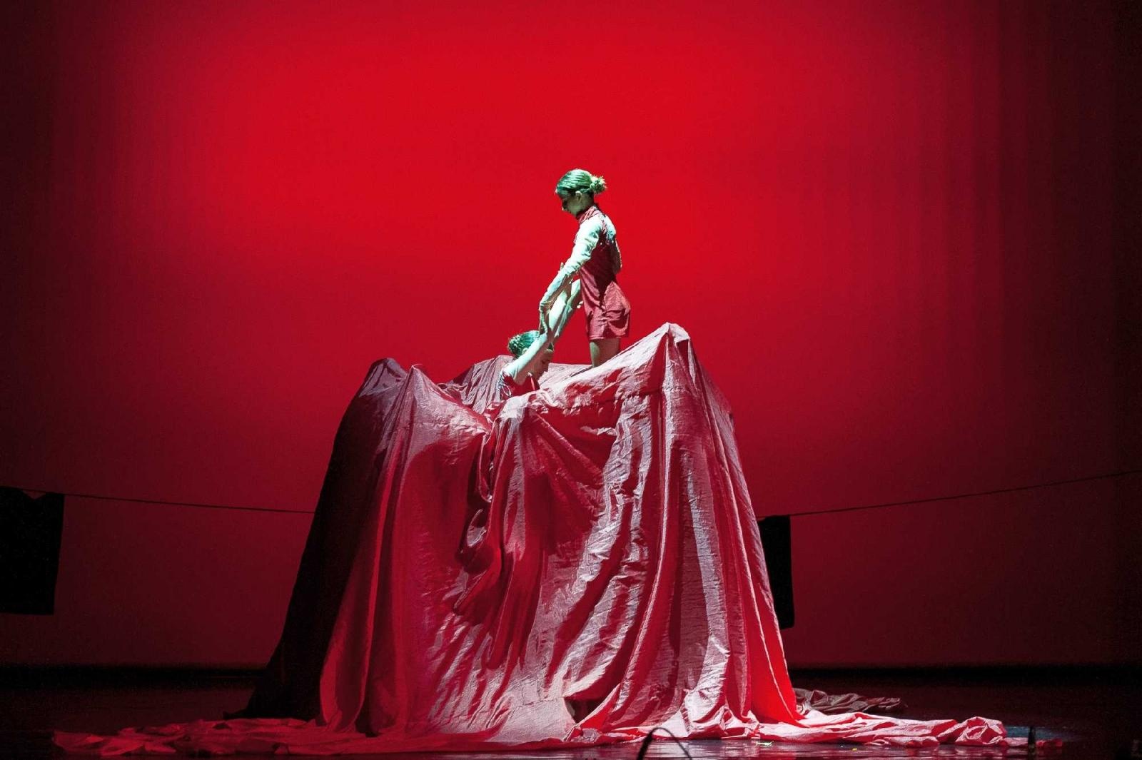 Zdjęcie w galerii na portalu naszraciborz.pl: Raciborscy tancerze zachwycali publiczność w Opawie [FOTO] wiadomości z regionu