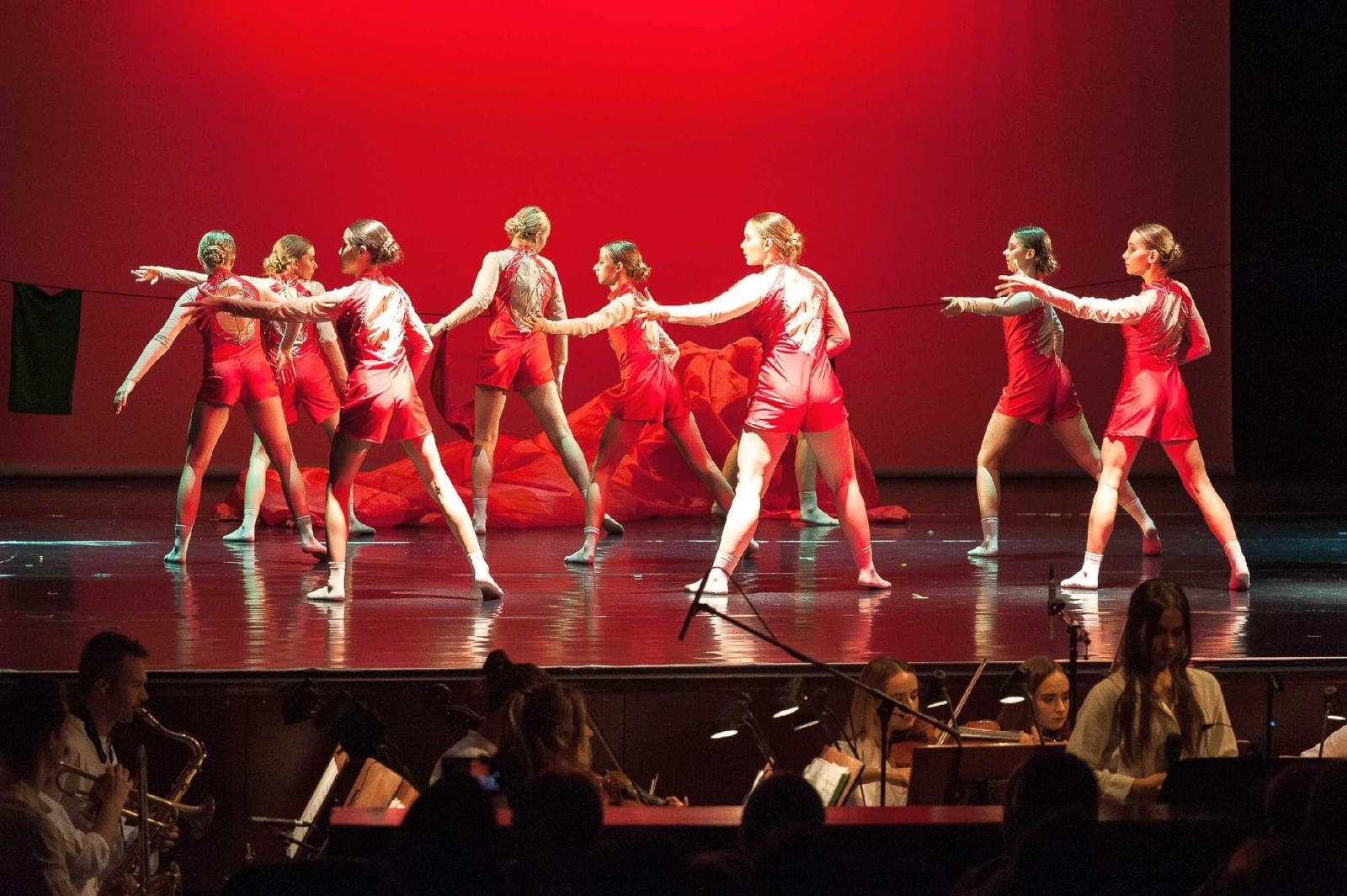 Zdjęcie w galerii na portalu naszraciborz.pl: Raciborscy tancerze zachwycali publiczność w Opawie [FOTO] wiadomości z regionu