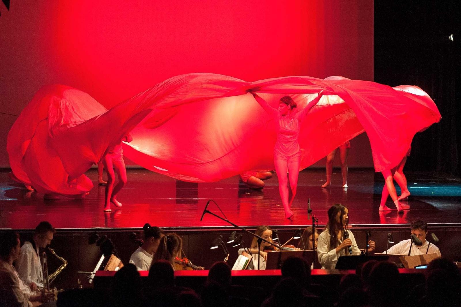 Zdjęcie w galerii na portalu naszraciborz.pl: Raciborscy tancerze zachwycali publiczność w Opawie [FOTO] wiadomości z regionu