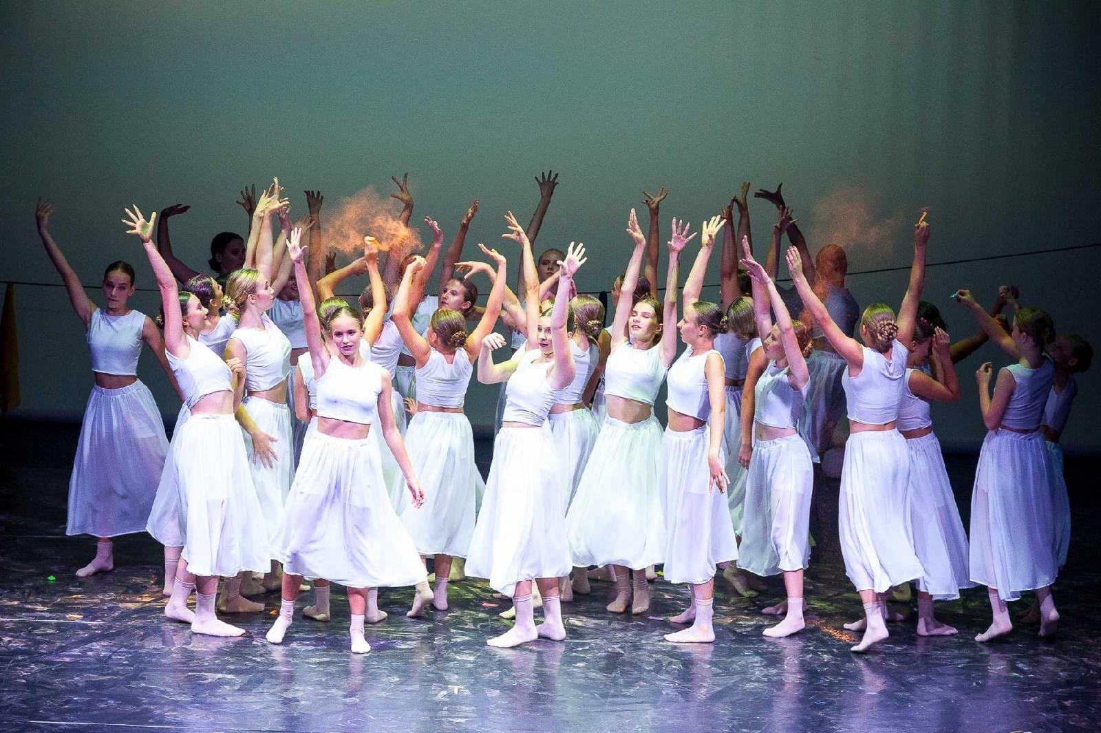 Zdjęcie w galerii na portalu naszraciborz.pl: Raciborscy tancerze zachwycali publiczność w Opawie [FOTO] wiadomości z regionu