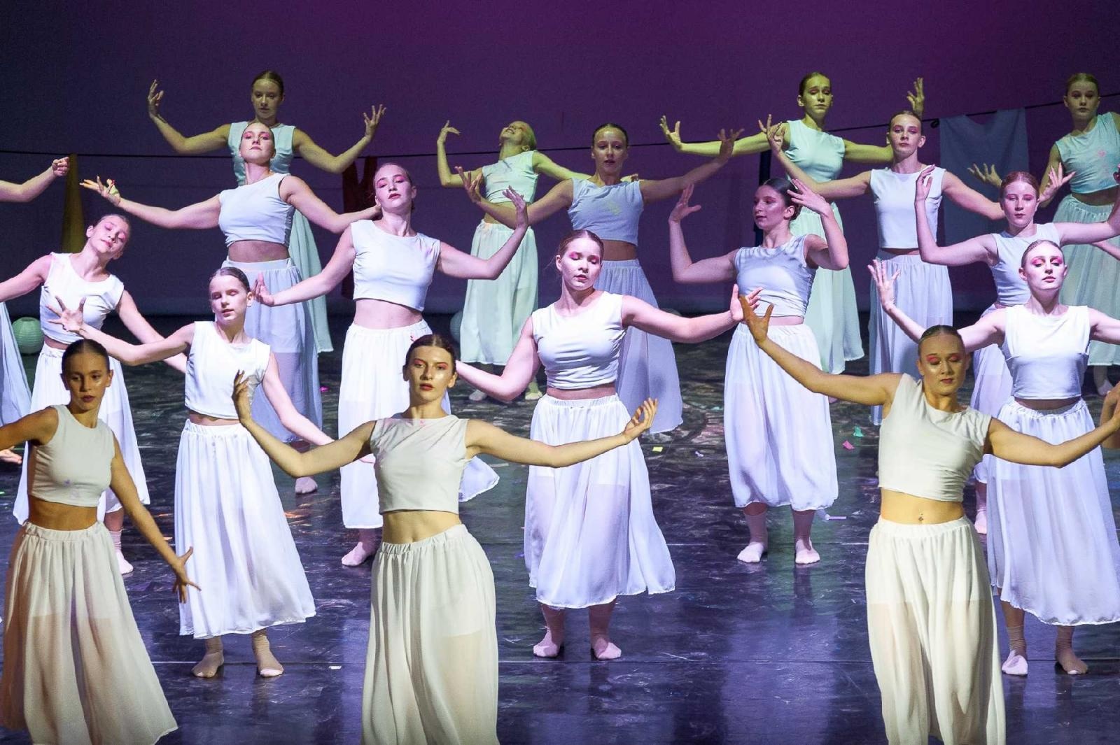 Zdjęcie w galerii na portalu naszraciborz.pl: Raciborscy tancerze zachwycali publiczność w Opawie [FOTO] wiadomości z regionu