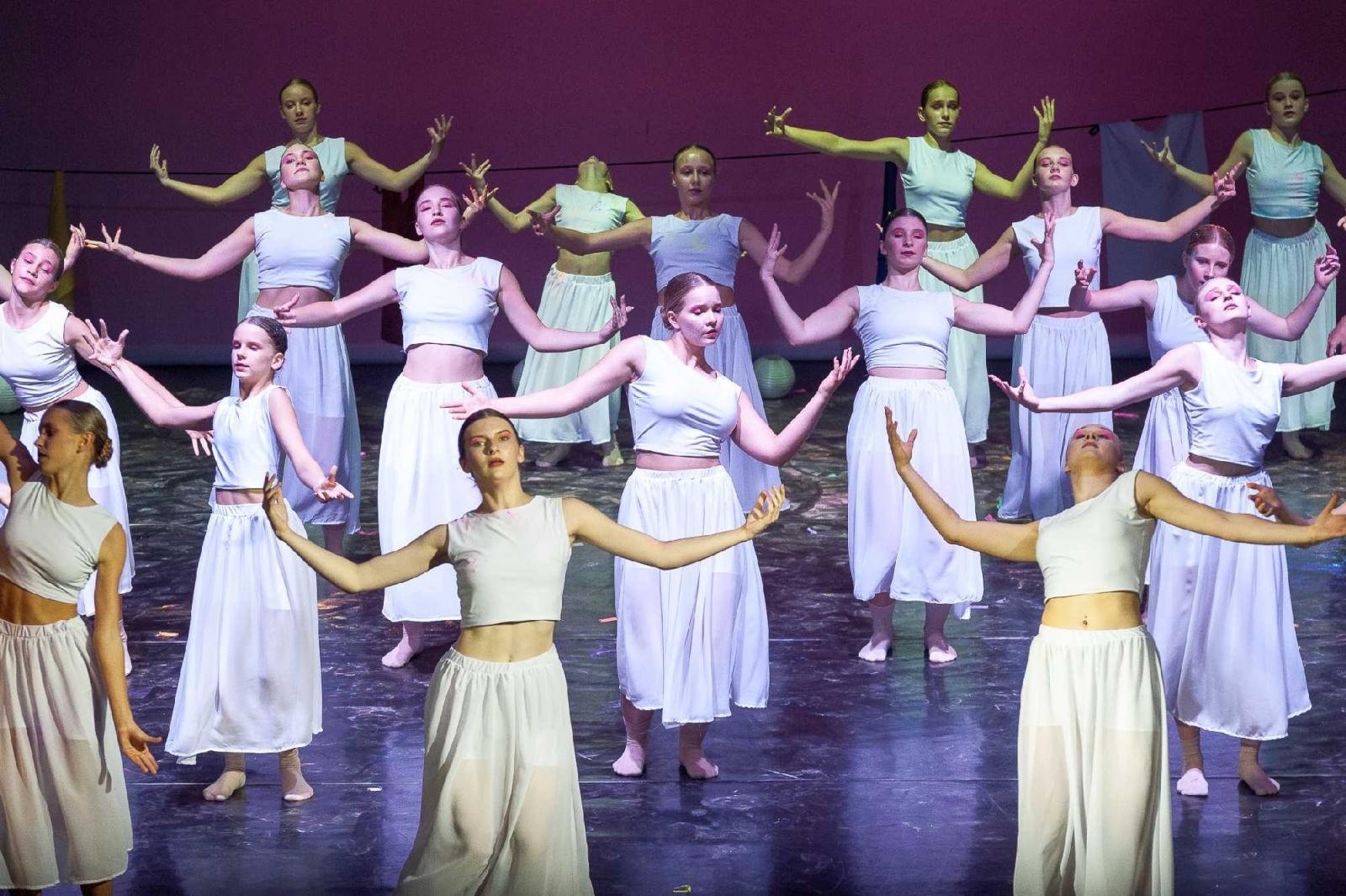 Zdjęcie w galerii na portalu naszraciborz.pl: Raciborscy tancerze zachwycali publiczność w Opawie [FOTO] wiadomości z regionu