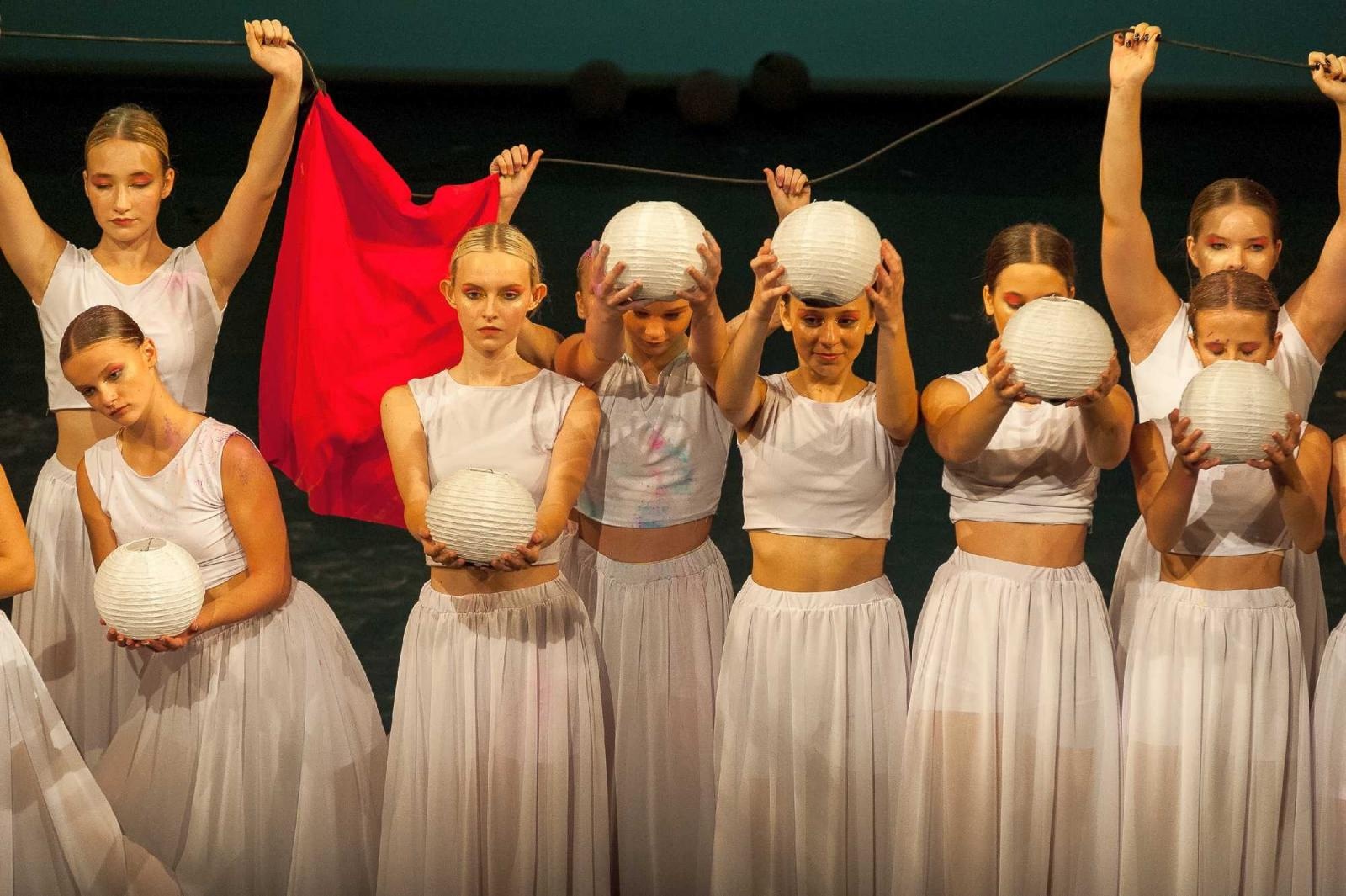 Zdjęcie w galerii na portalu naszraciborz.pl: Raciborscy tancerze zachwycali publiczność w Opawie [FOTO] wiadomości z regionu