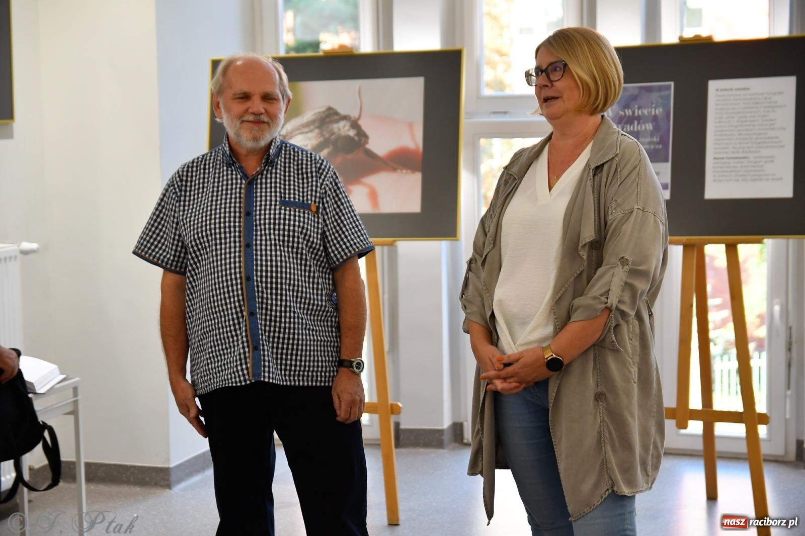 Zdjęcie w galerii na portalu naszraciborz.pl: W świecie owadów - wernisaż fotografii Marka Furmanowicza wiadomości z regionu