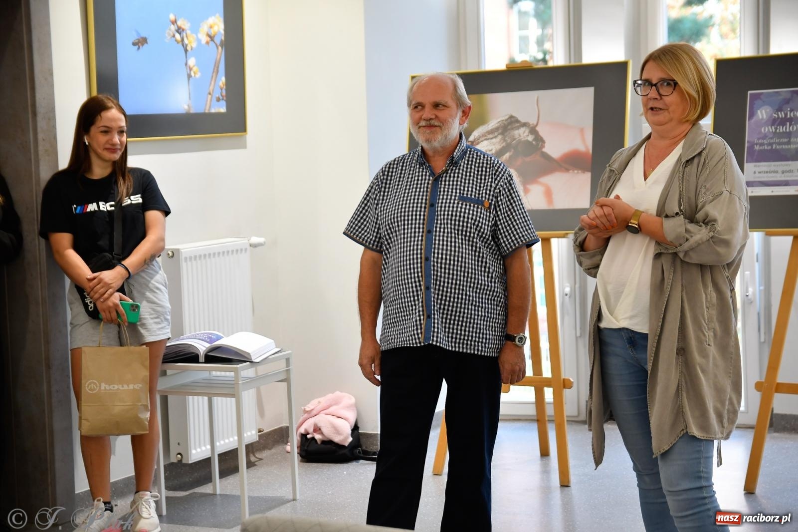 Zdjęcie w galerii na portalu naszraciborz.pl: W świecie owadów - wernisaż fotografii Marka Furmanowicza wiadomości z regionu