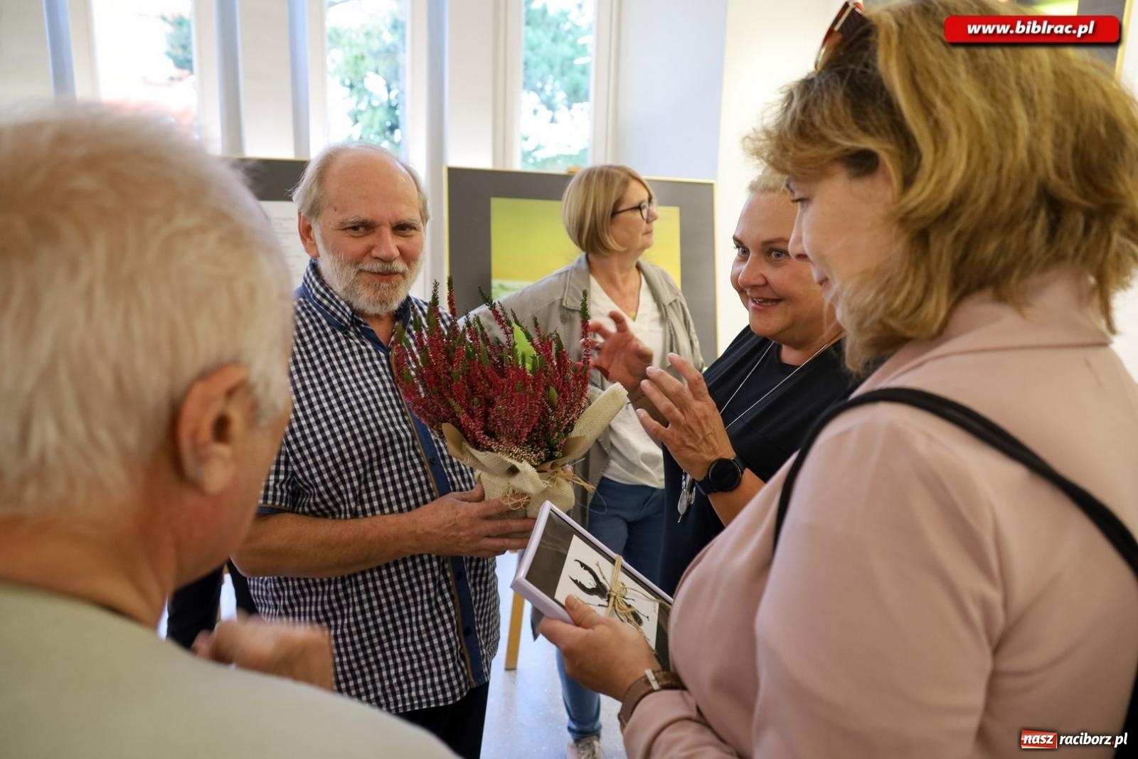 Zdjęcie w galerii na portalu naszraciborz.pl: W świecie owadów - wernisaż fotografii Marka Furmanowicza wiadomości z regionu