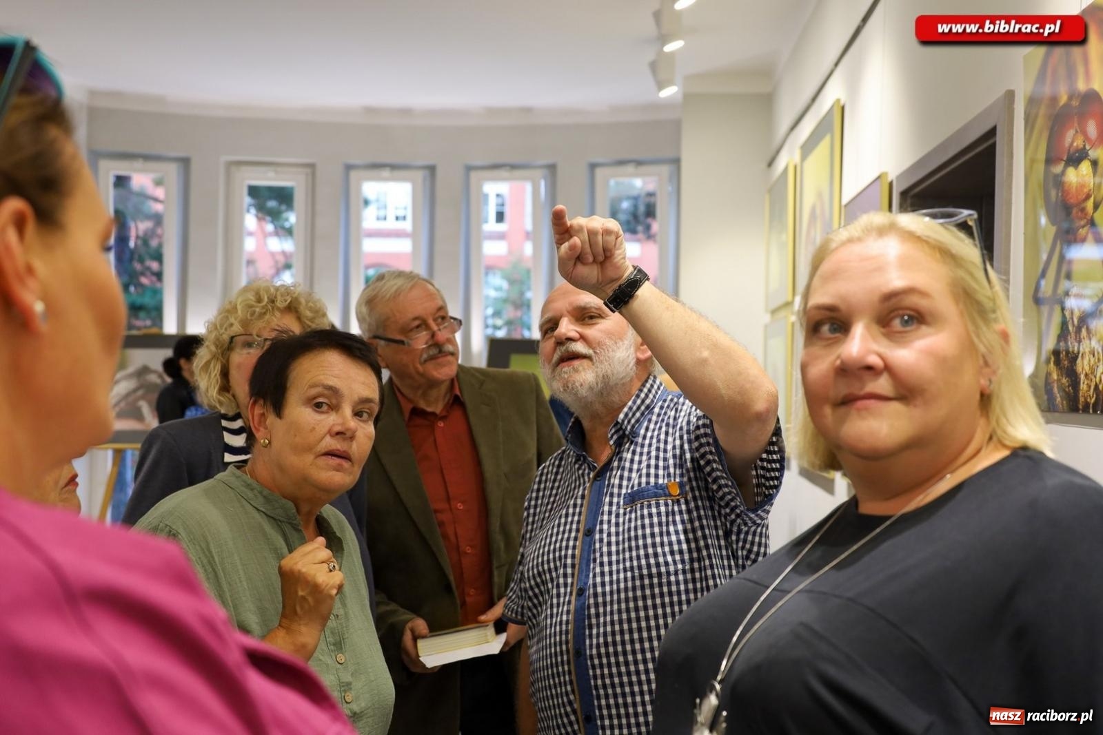 Zdjęcie w galerii na portalu naszraciborz.pl: W świecie owadów - wernisaż fotografii Marka Furmanowicza wiadomości z regionu