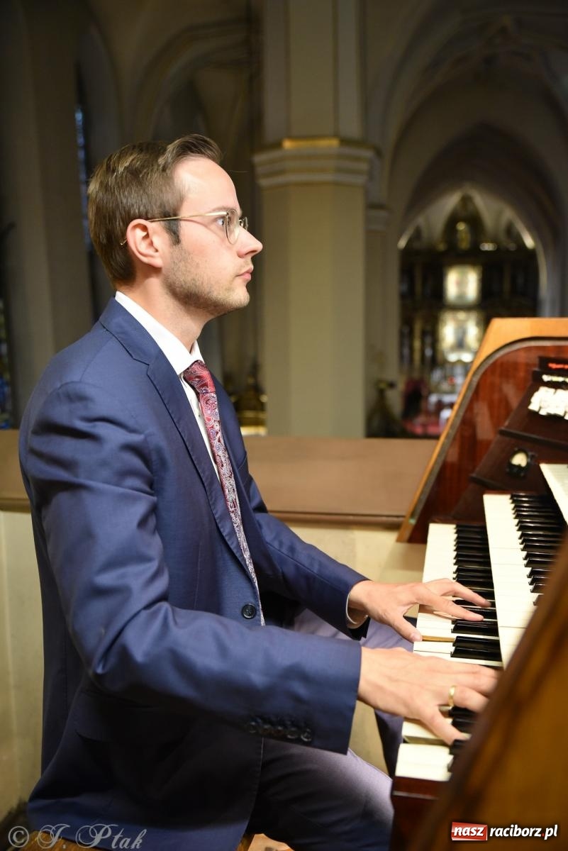 Zdjęcie w galerii na portalu naszraciborz.pl: Dr Martin Gregorius koncertował w kościele farnym wiadomości z regionu