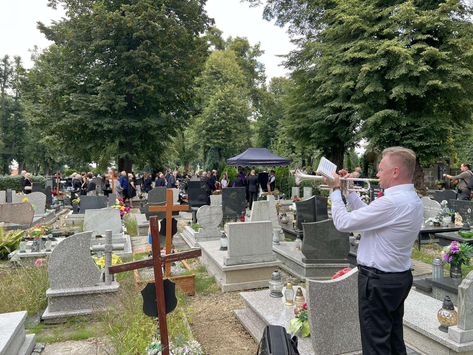 Zdjęcie w galerii na portalu naszraciborz.pl: Na Jeruzalem pożegnano doktor Krystynę Góral [WIDEO] wiadomości z regionu