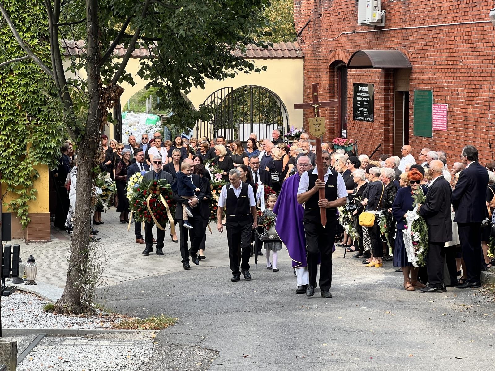 Zdjęcie w galerii na portalu naszraciborz.pl: Na Jeruzalem pożegnano doktor Krystynę Góral [WIDEO] wiadomości z regionu