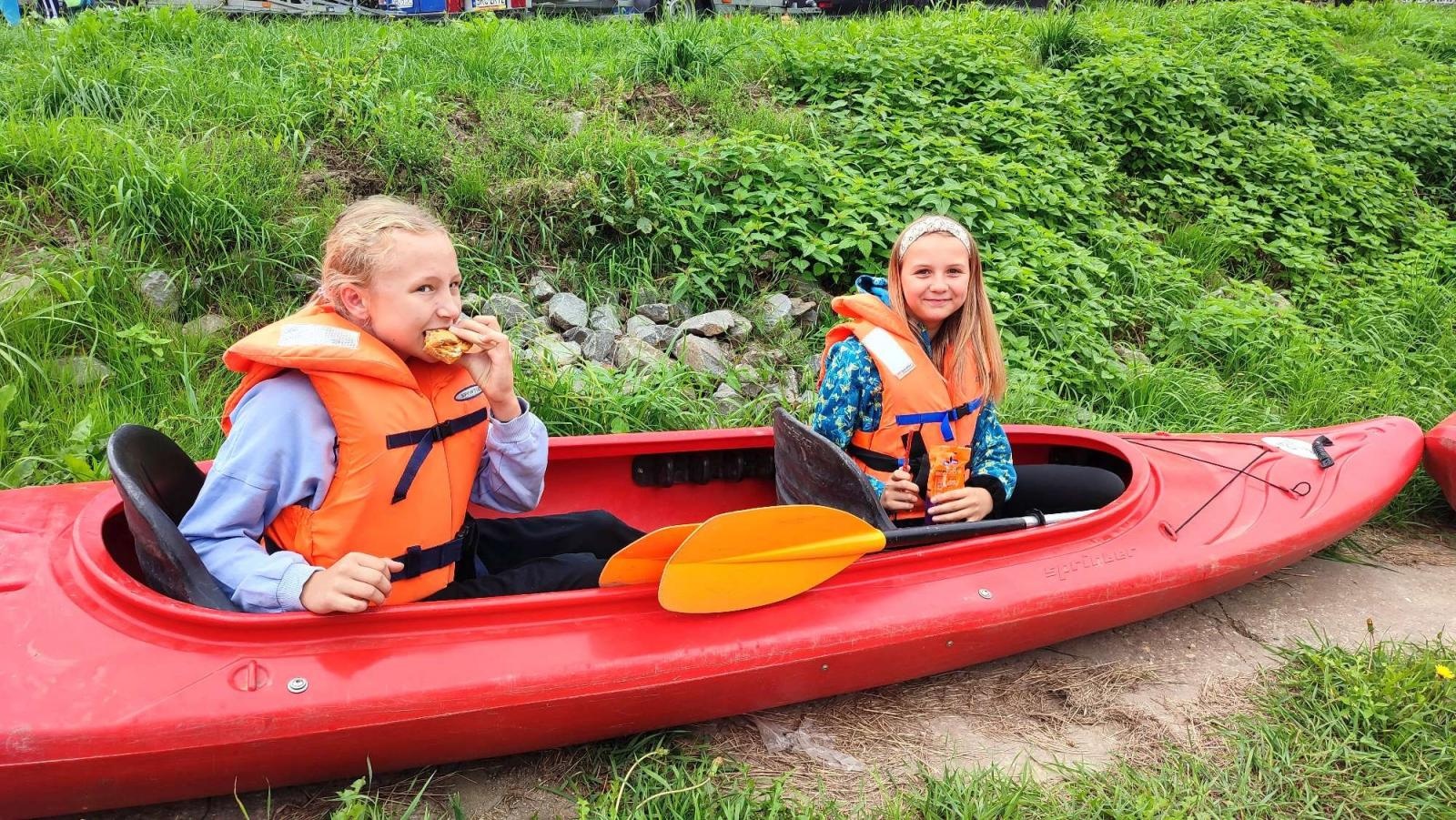 Zdjęcie w galerii na portalu naszraciborz.pl: Spływ do Sławikowa na finał Wakacji w powiecie [FOTO] wiadomości z regionu