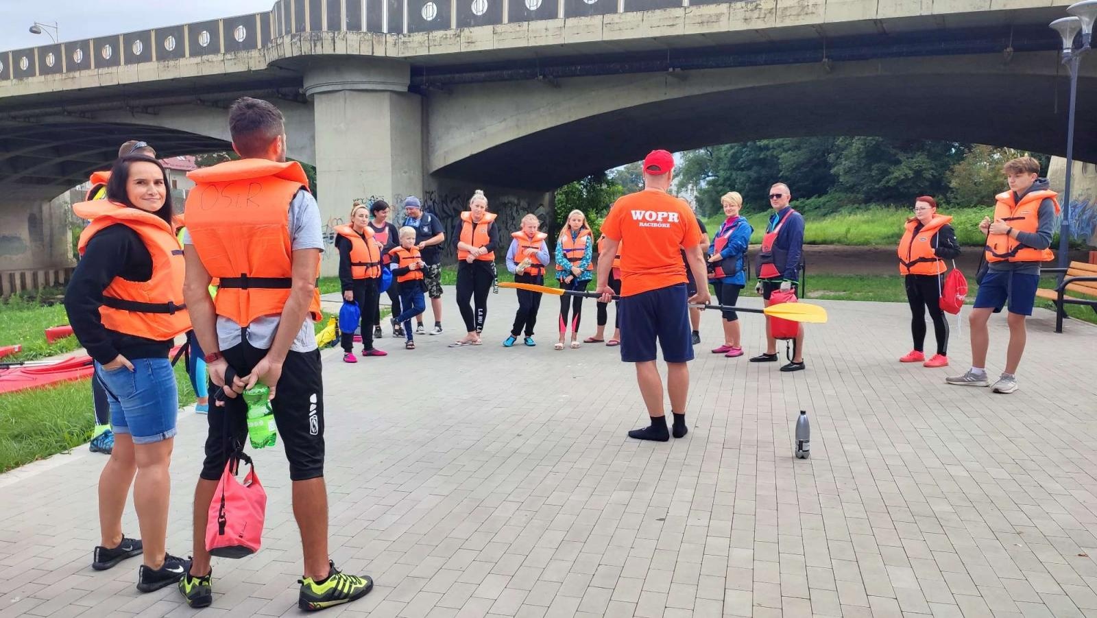 Zdjęcie w galerii na portalu naszraciborz.pl: Spływ do Sławikowa na finał Wakacji w powiecie [FOTO] wiadomości z regionu
