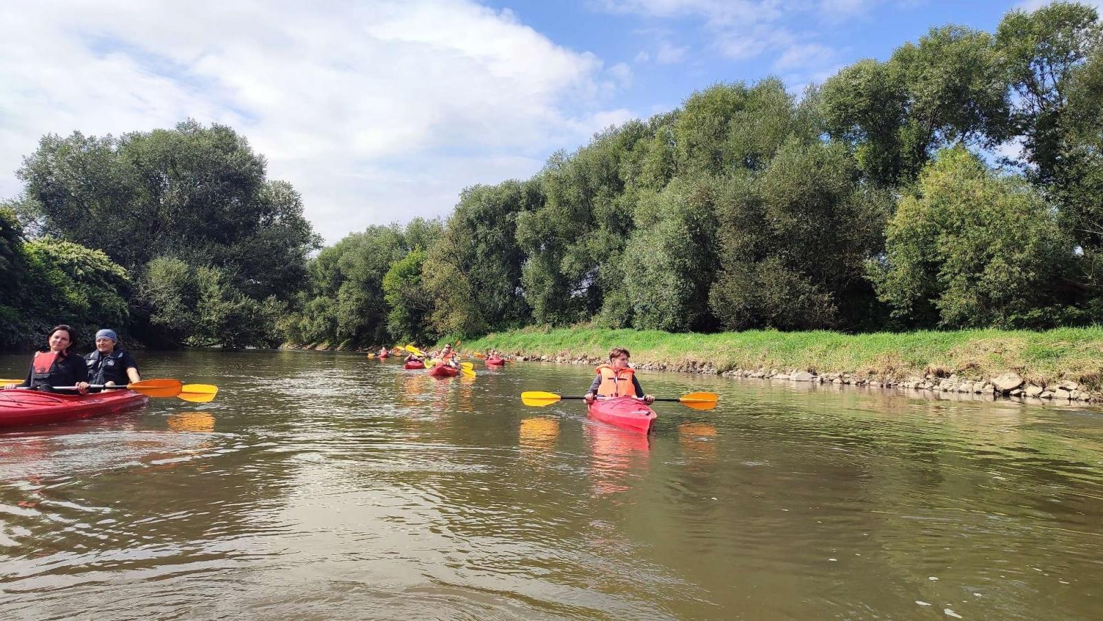 Zdjęcie w galerii na portalu naszraciborz.pl: Spływ do Sławikowa na finał Wakacji w powiecie [FOTO] wiadomości z regionu