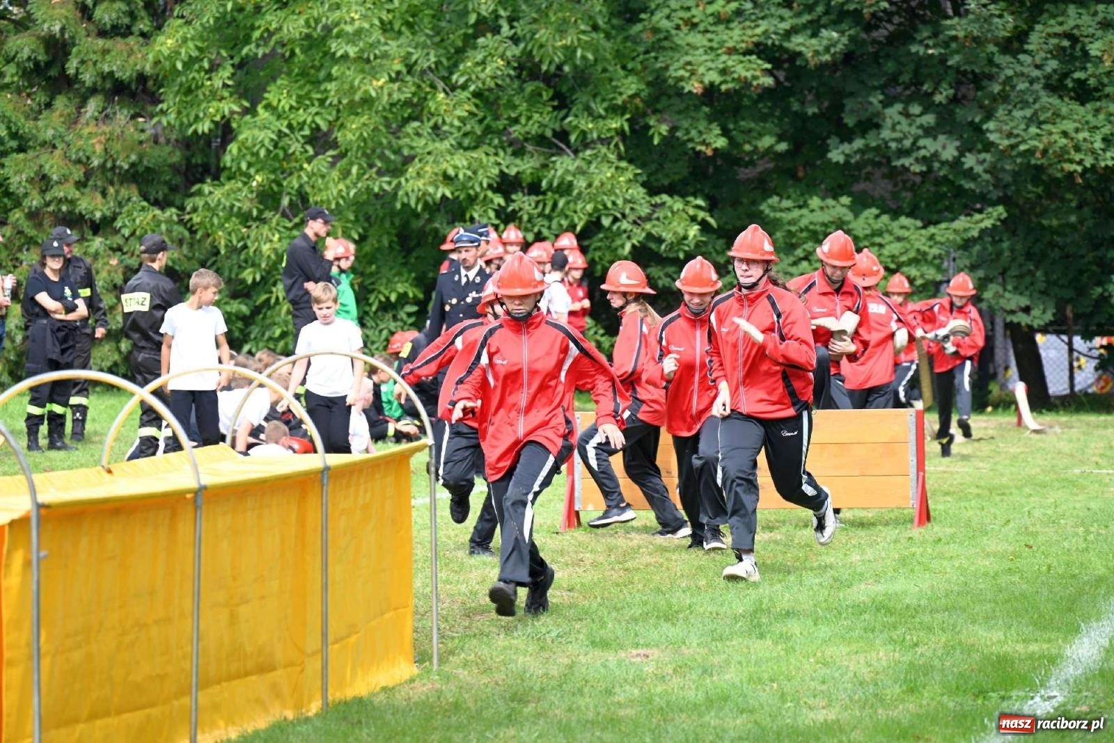 Zdjęcie w galerii na portalu naszraciborz.pl: Najmłodsi strażacy stanęli do rywalizacji w Krzyżanowicach wiadomości z regionu