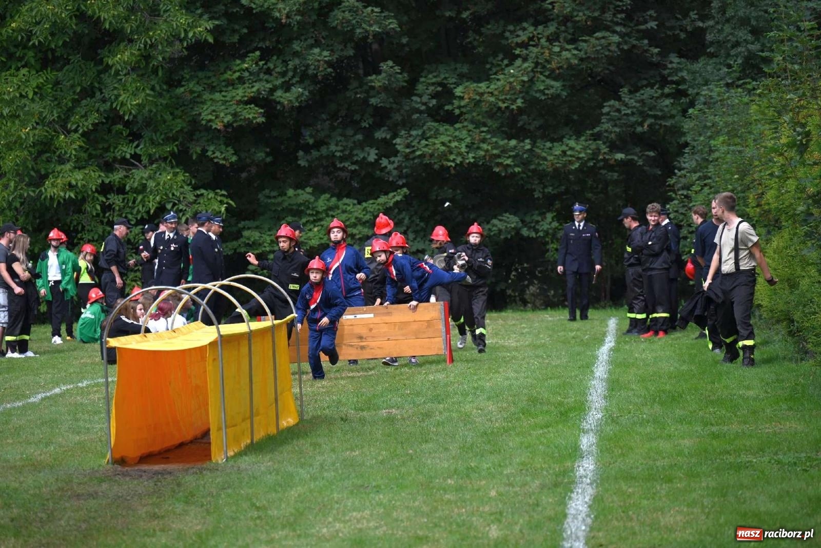 Zdjęcie w galerii na portalu naszraciborz.pl: Najmłodsi strażacy stanęli do rywalizacji w Krzyżanowicach wiadomości z regionu