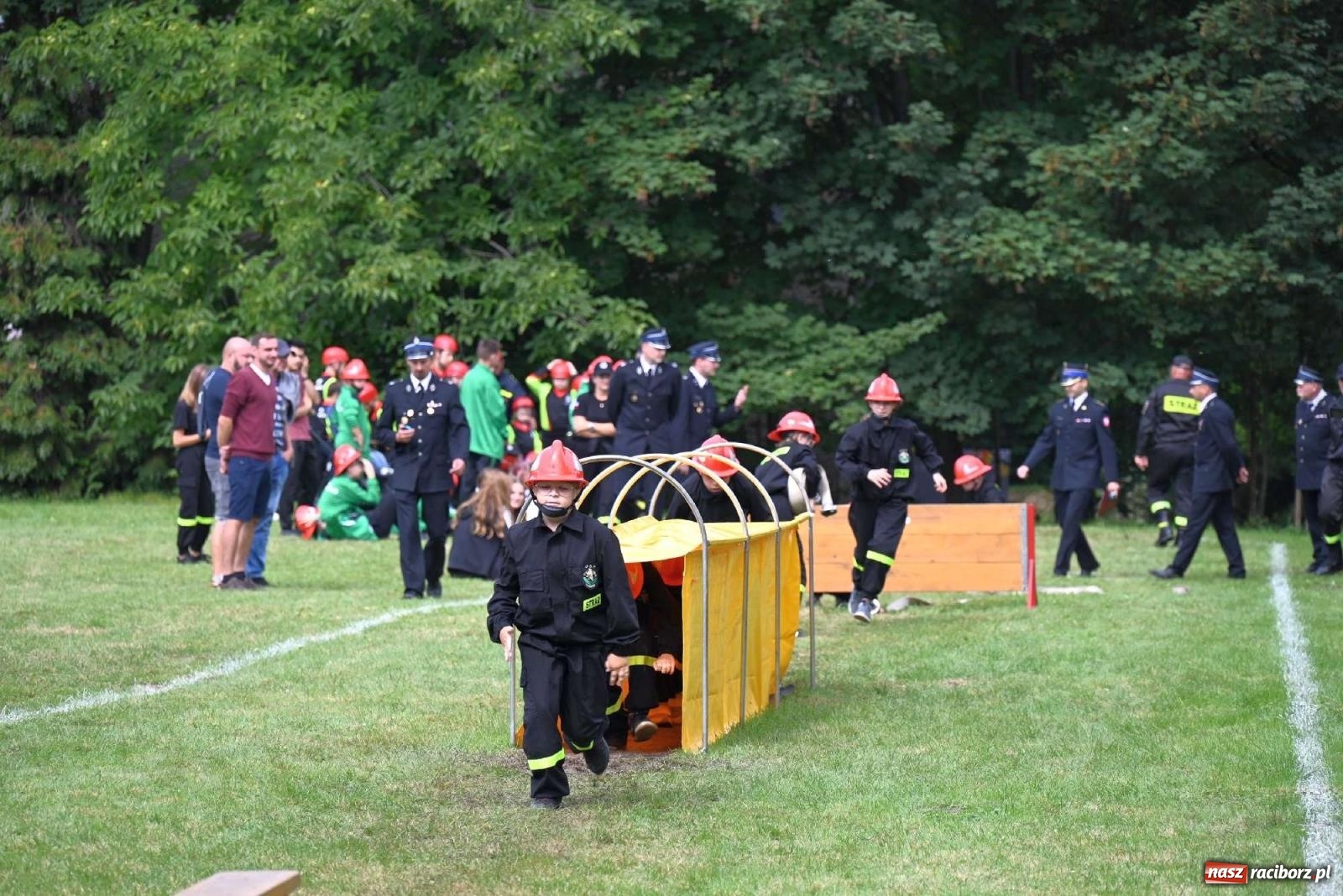 Zdjęcie w galerii na portalu naszraciborz.pl: Najmłodsi strażacy stanęli do rywalizacji w Krzyżanowicach wiadomości z regionu