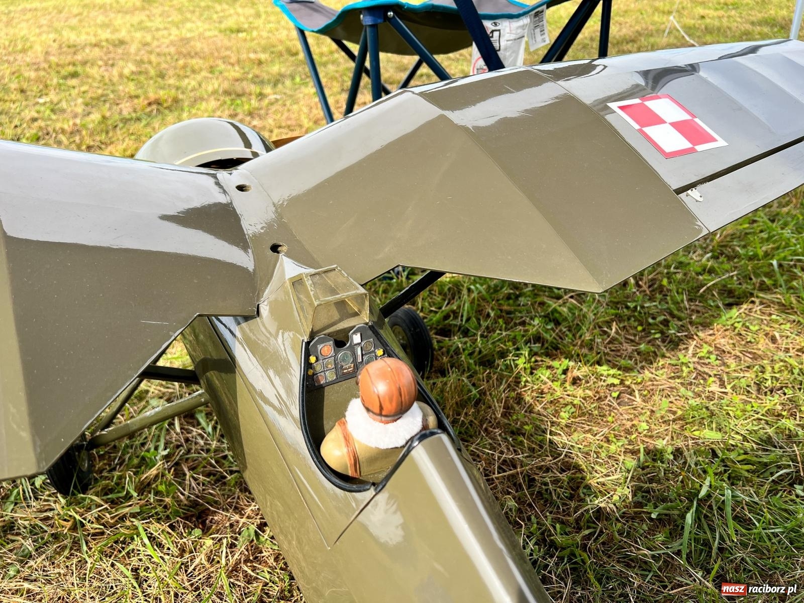 Zdjęcie w galerii na portalu naszraciborz.pl: Ruszyło raciborskie air show. Organizatorzy zapraszają na międzywale wiadomości z regionu