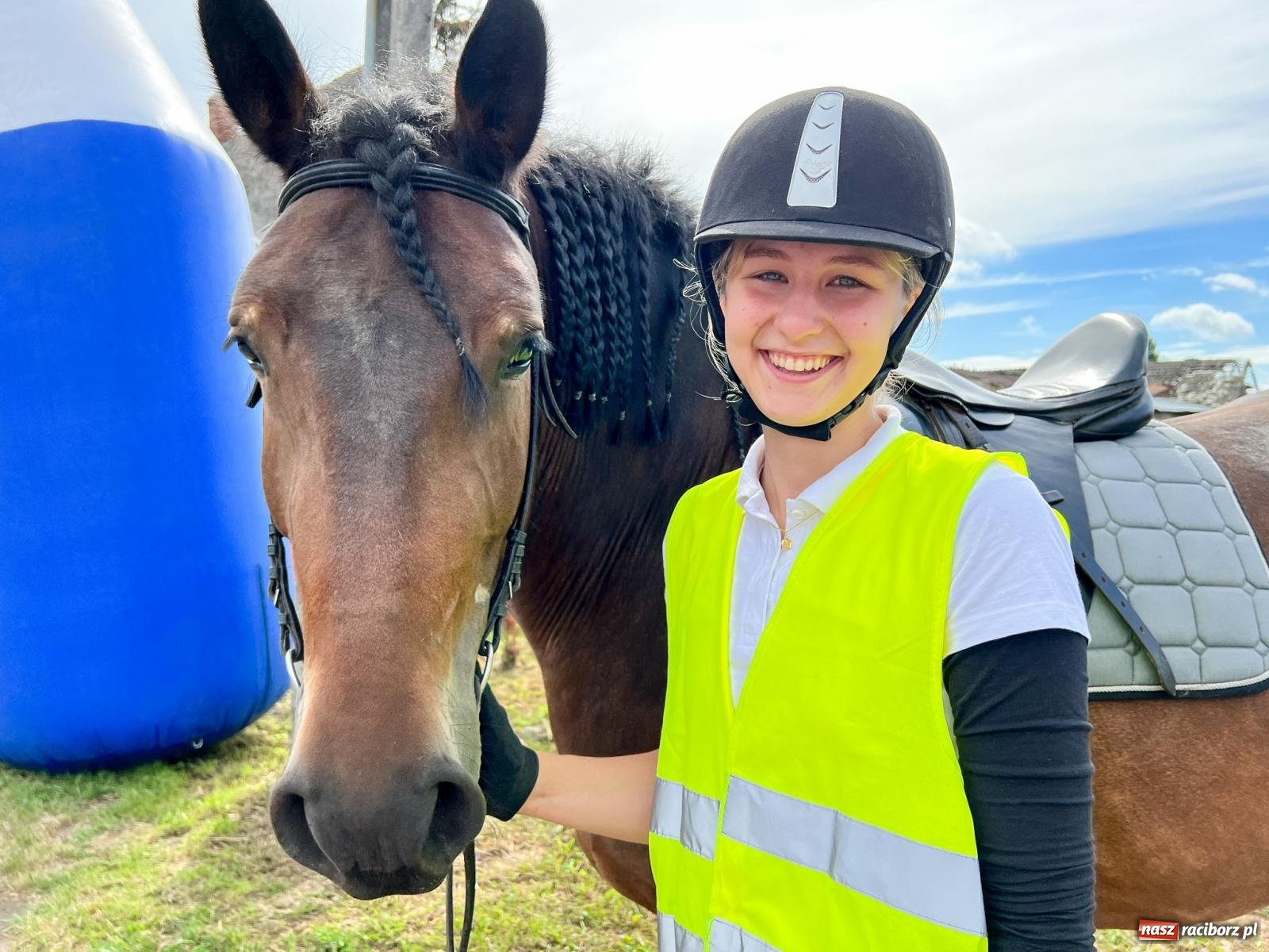 Zdjęcie w galerii na portalu naszraciborz.pl: II Rajtowanie szlakiem kurierów w Gamowie [FOTO i WIDEO] wiadomości z regionu