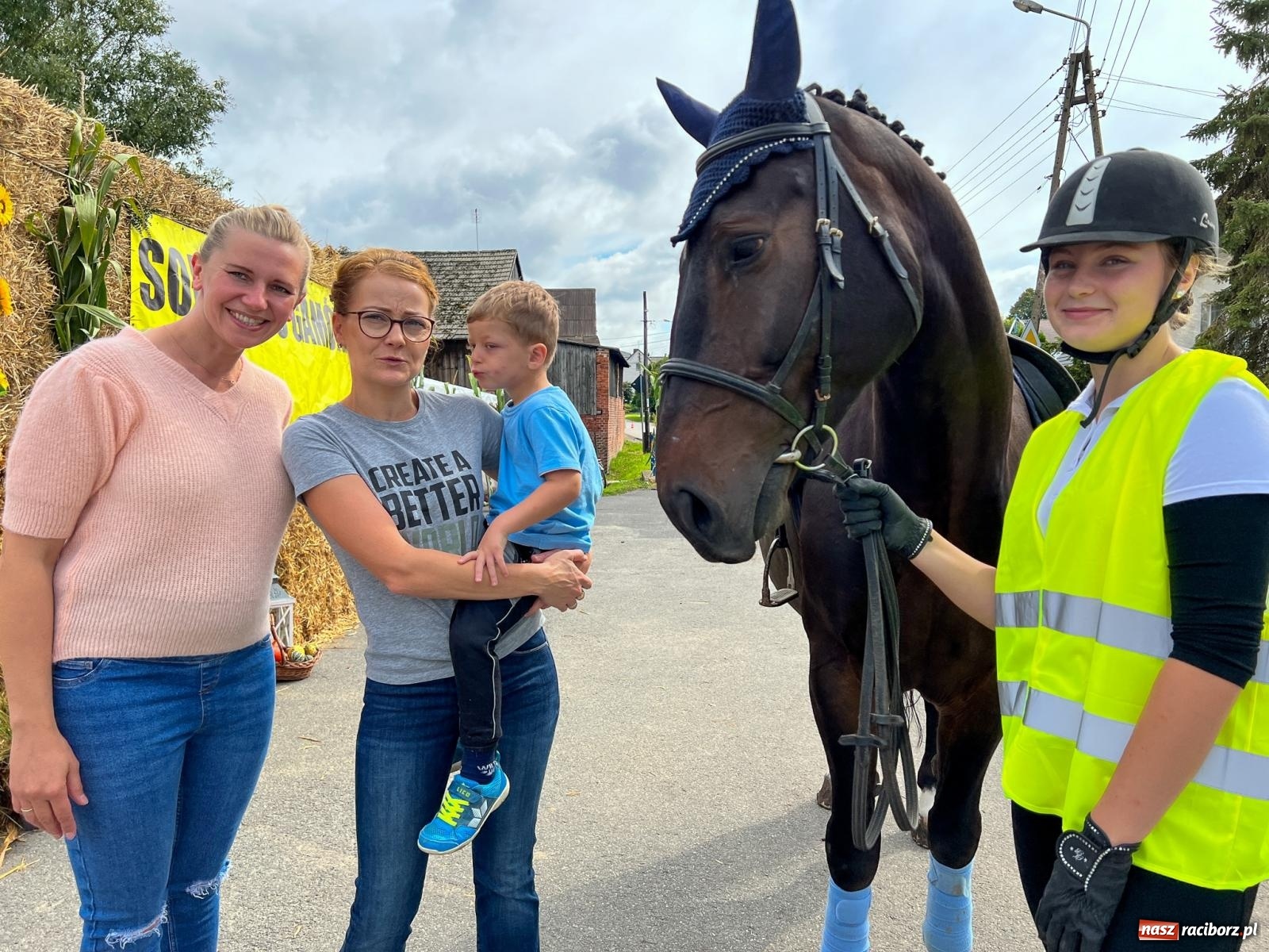 Zdjęcie w galerii na portalu naszraciborz.pl: II Rajtowanie szlakiem kurierów w Gamowie [FOTO i WIDEO] wiadomości z regionu