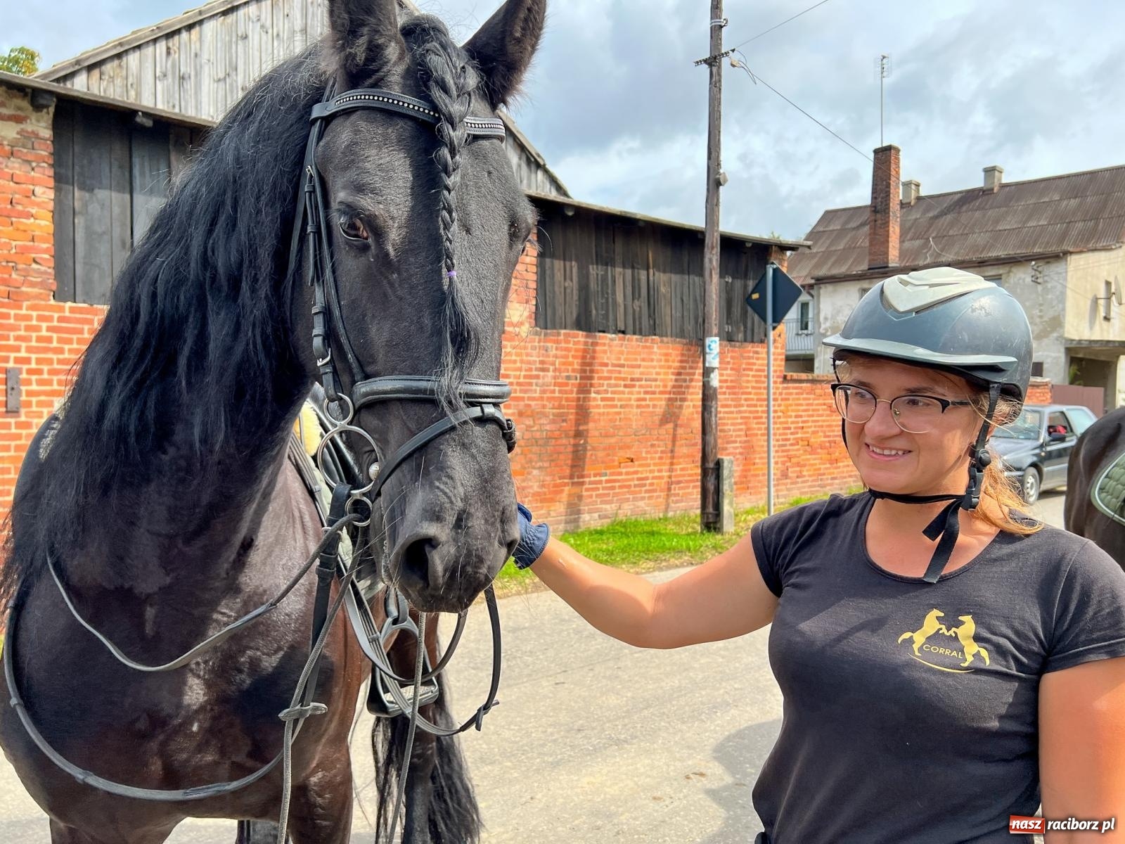 Zdjęcie w galerii na portalu naszraciborz.pl: II Rajtowanie szlakiem kurierów w Gamowie [FOTO i WIDEO] wiadomości z regionu