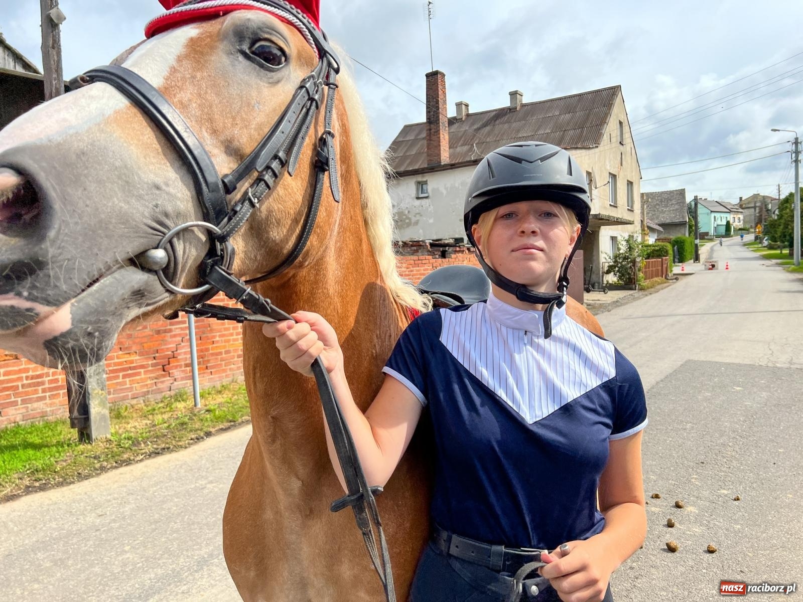 Zdjęcie w galerii na portalu naszraciborz.pl: II Rajtowanie szlakiem kurierów w Gamowie [FOTO i WIDEO] wiadomości z regionu