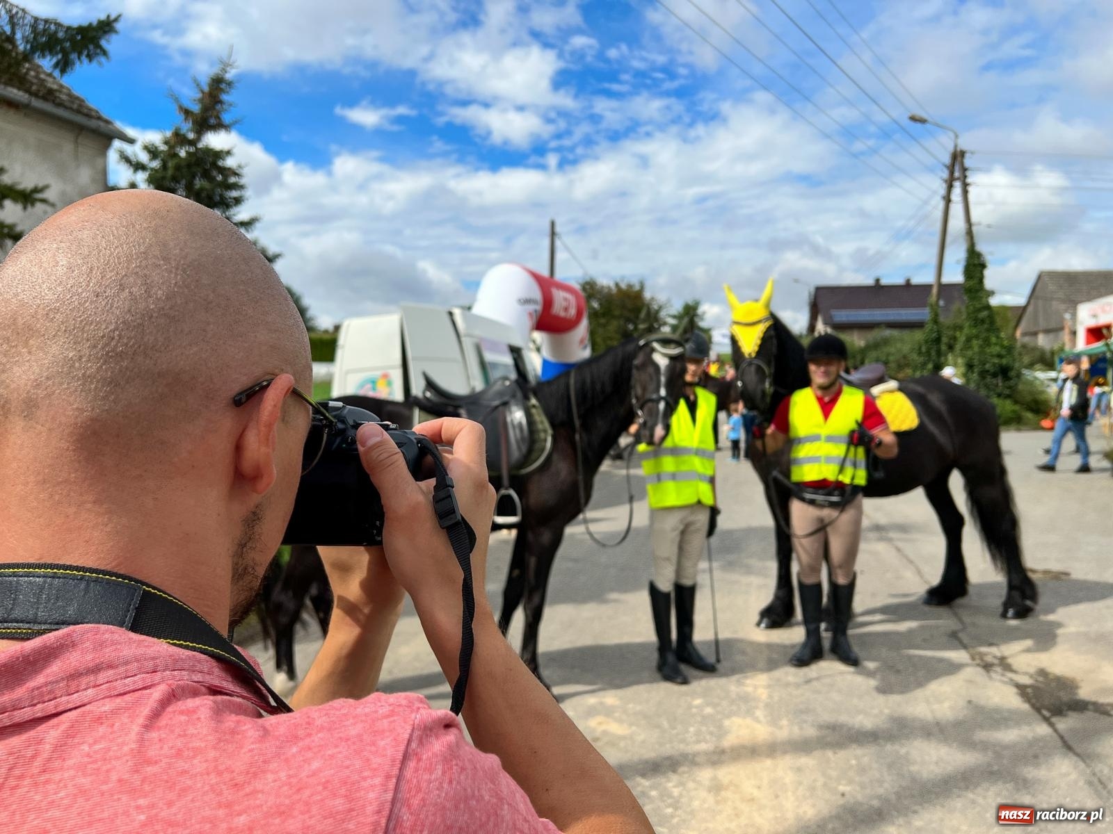 Zdjęcie w galerii na portalu naszraciborz.pl: II Rajtowanie szlakiem kurierów w Gamowie [FOTO i WIDEO] wiadomości z regionu