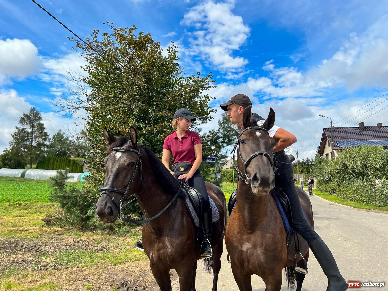 Zdjęcie w galerii na portalu naszraciborz.pl: II Rajtowanie szlakiem kurierów w Gamowie [FOTO i WIDEO] wiadomości z regionu
