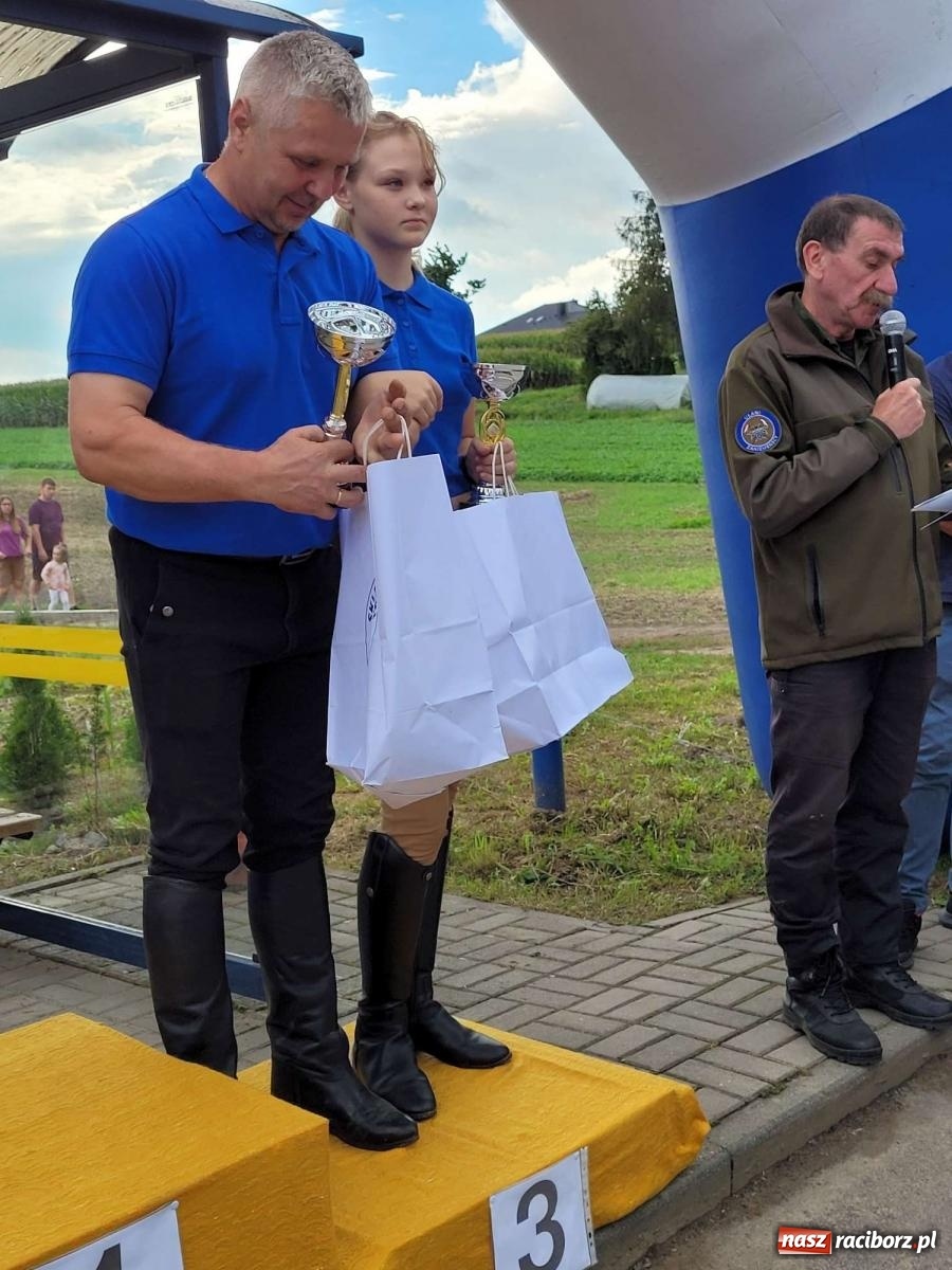 Zdjęcie w galerii na portalu naszraciborz.pl: II Rajtowanie szlakiem kurierów w Gamowie [FOTO i WIDEO] wiadomości z regionu