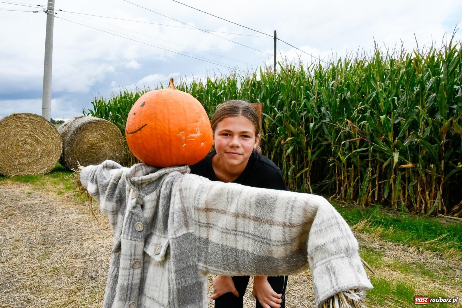 Zdjęcie w galerii na portalu naszraciborz.pl: Dożynki z pianką. Żerdziny w stadninie dziękują za plony wiadomości z regionu