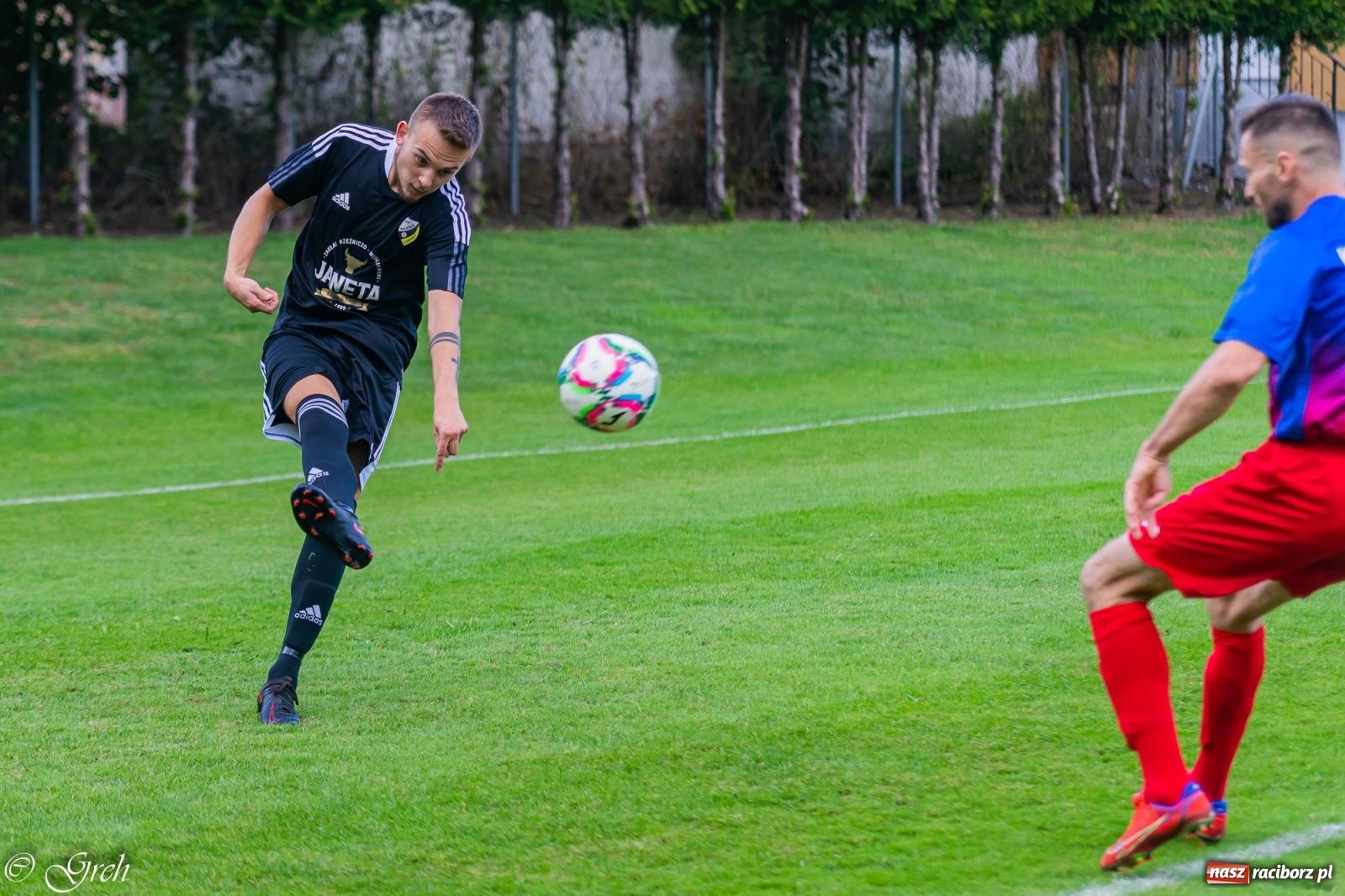 Zdjęcie w galerii na portalu naszraciborz.pl: Kolejarz Chałupki pierwszym pogromcą Silesii Lubomia [FOTO] wiadomości z regionu