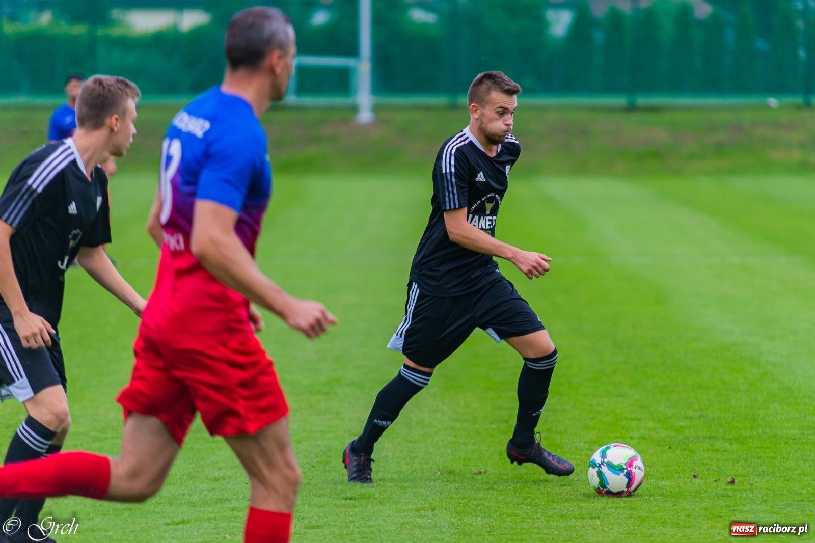 Zdjęcie w galerii na portalu naszraciborz.pl: Kolejarz Chałupki pierwszym pogromcą Silesii Lubomia [FOTO] wiadomości z regionu