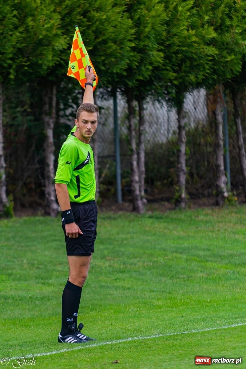 Zdjęcie w galerii na portalu naszraciborz.pl: Kolejarz Chałupki pierwszym pogromcą Silesii Lubomia [FOTO] wiadomości z regionu