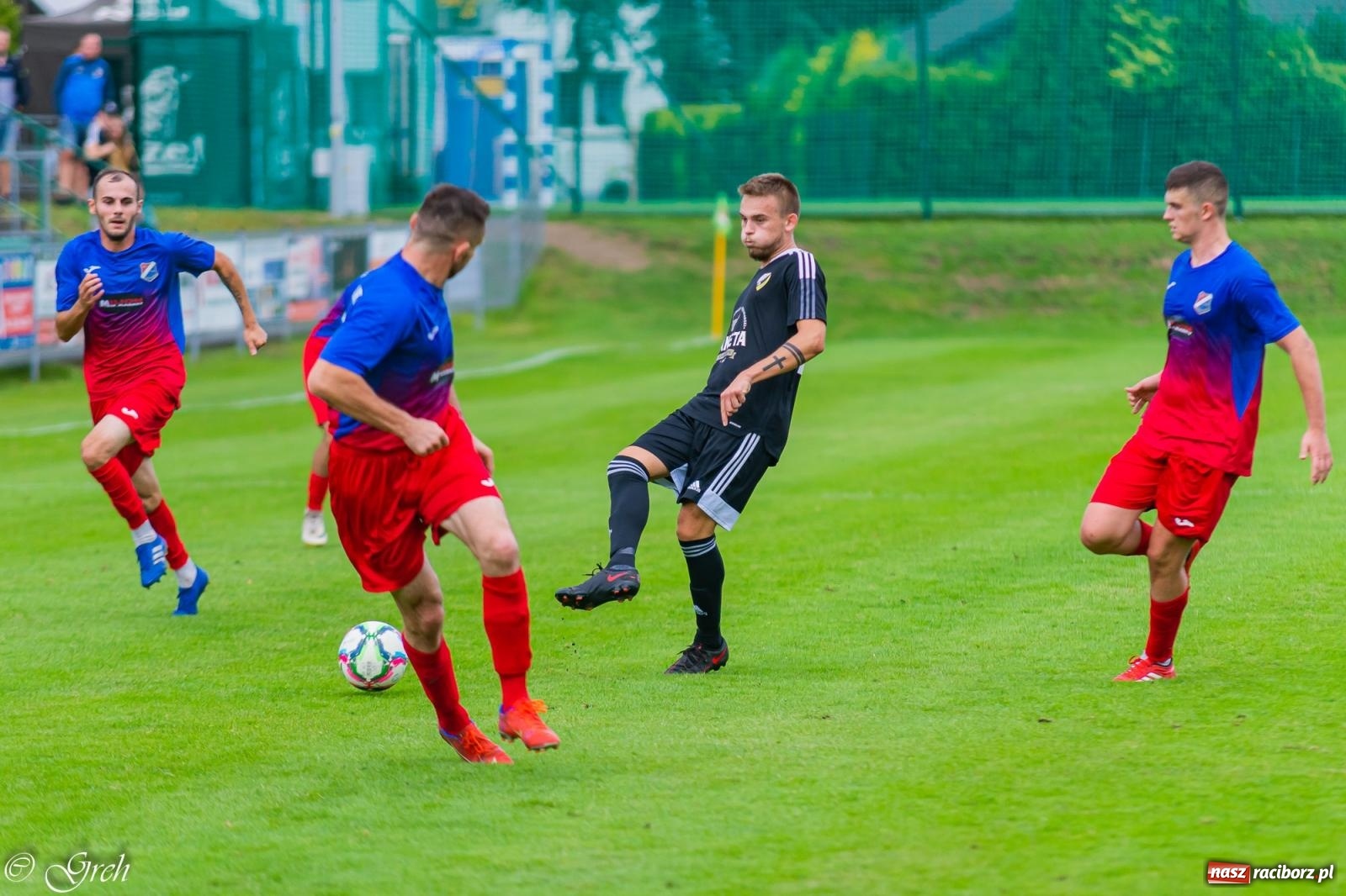 Zdjęcie w galerii na portalu naszraciborz.pl: Kolejarz Chałupki pierwszym pogromcą Silesii Lubomia [FOTO] wiadomości z regionu
