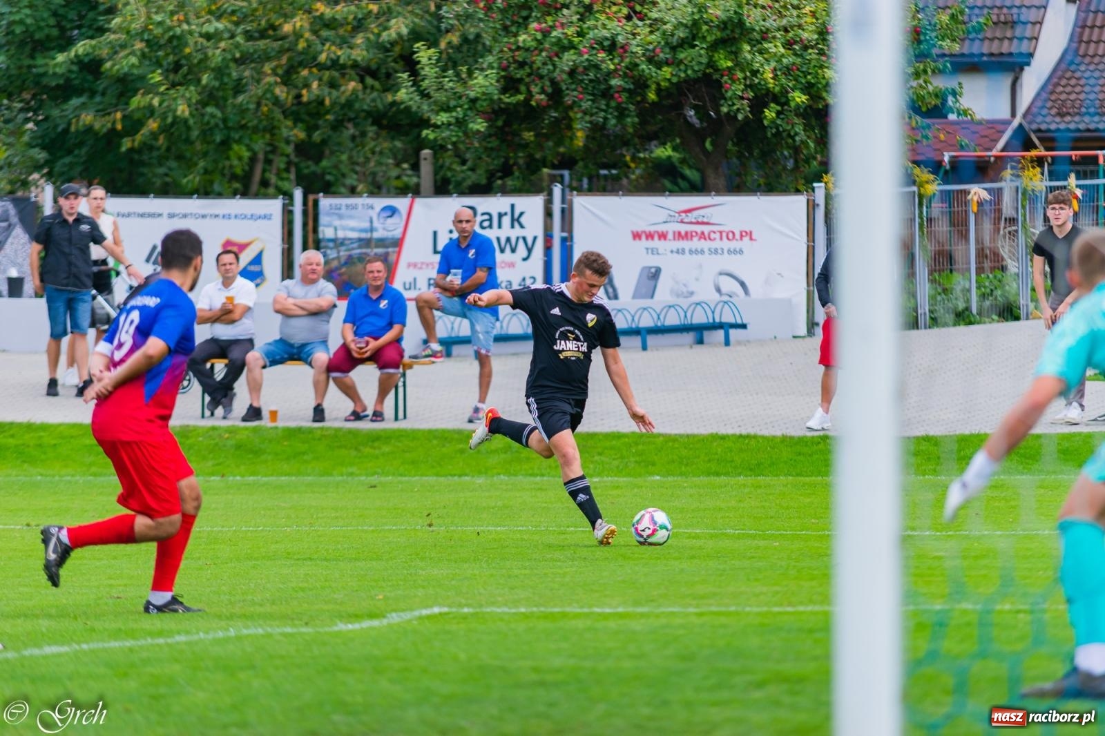 Zdjęcie w galerii na portalu naszraciborz.pl: Kolejarz Chałupki pierwszym pogromcą Silesii Lubomia [FOTO] wiadomości z regionu