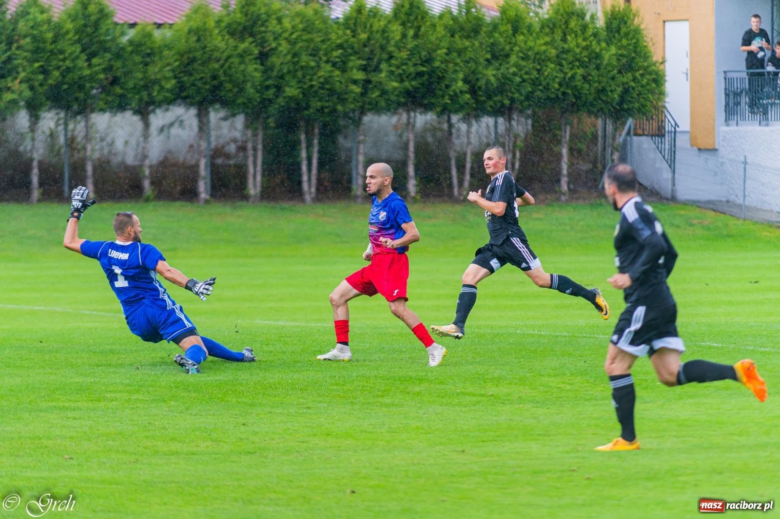 Zdjęcie w galerii na portalu naszraciborz.pl: Kolejarz Chałupki pierwszym pogromcą Silesii Lubomia [FOTO] wiadomości z regionu