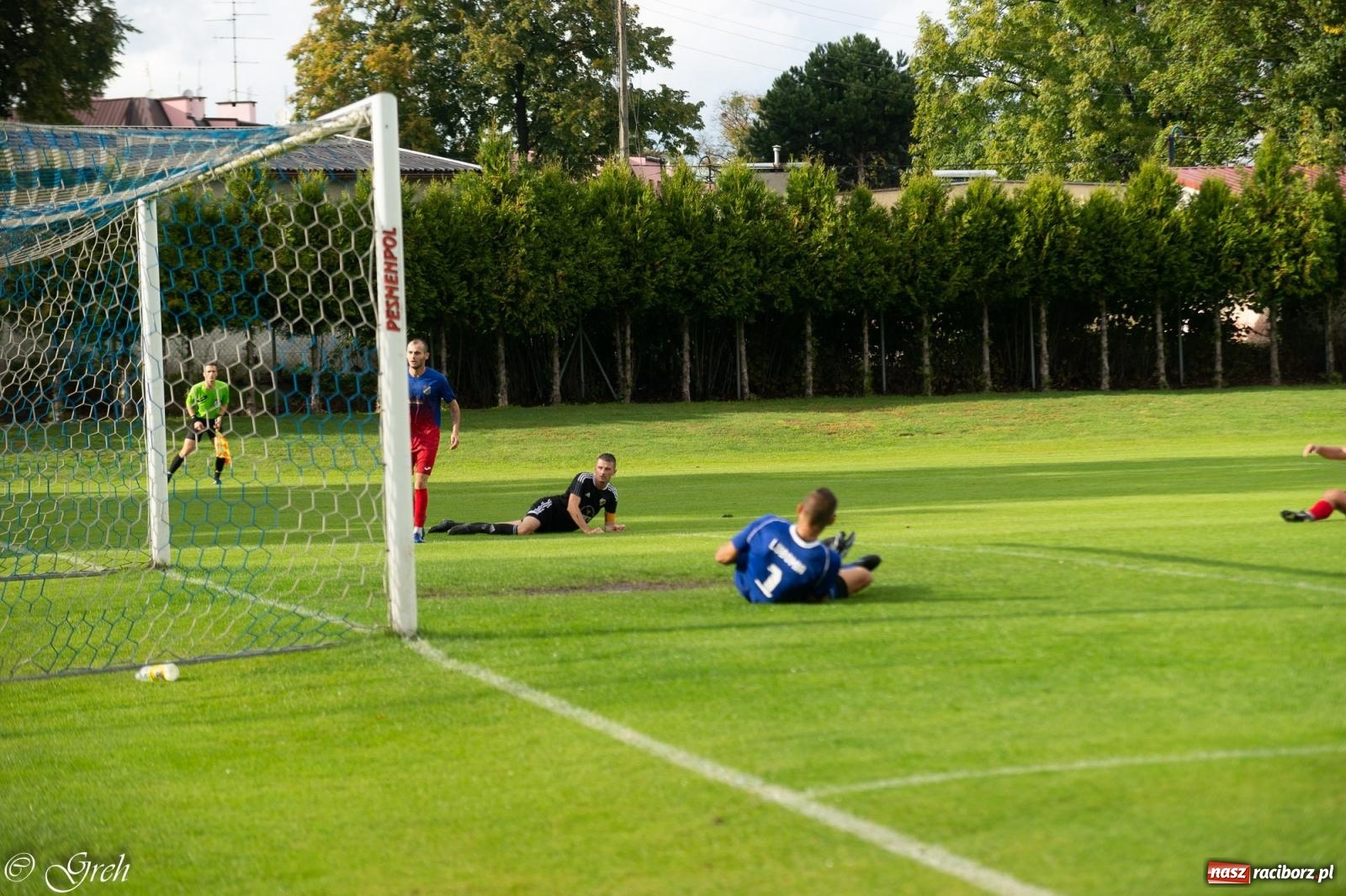 Zdjęcie w galerii na portalu naszraciborz.pl: Kolejarz Chałupki pierwszym pogromcą Silesii Lubomia [FOTO] wiadomości z regionu