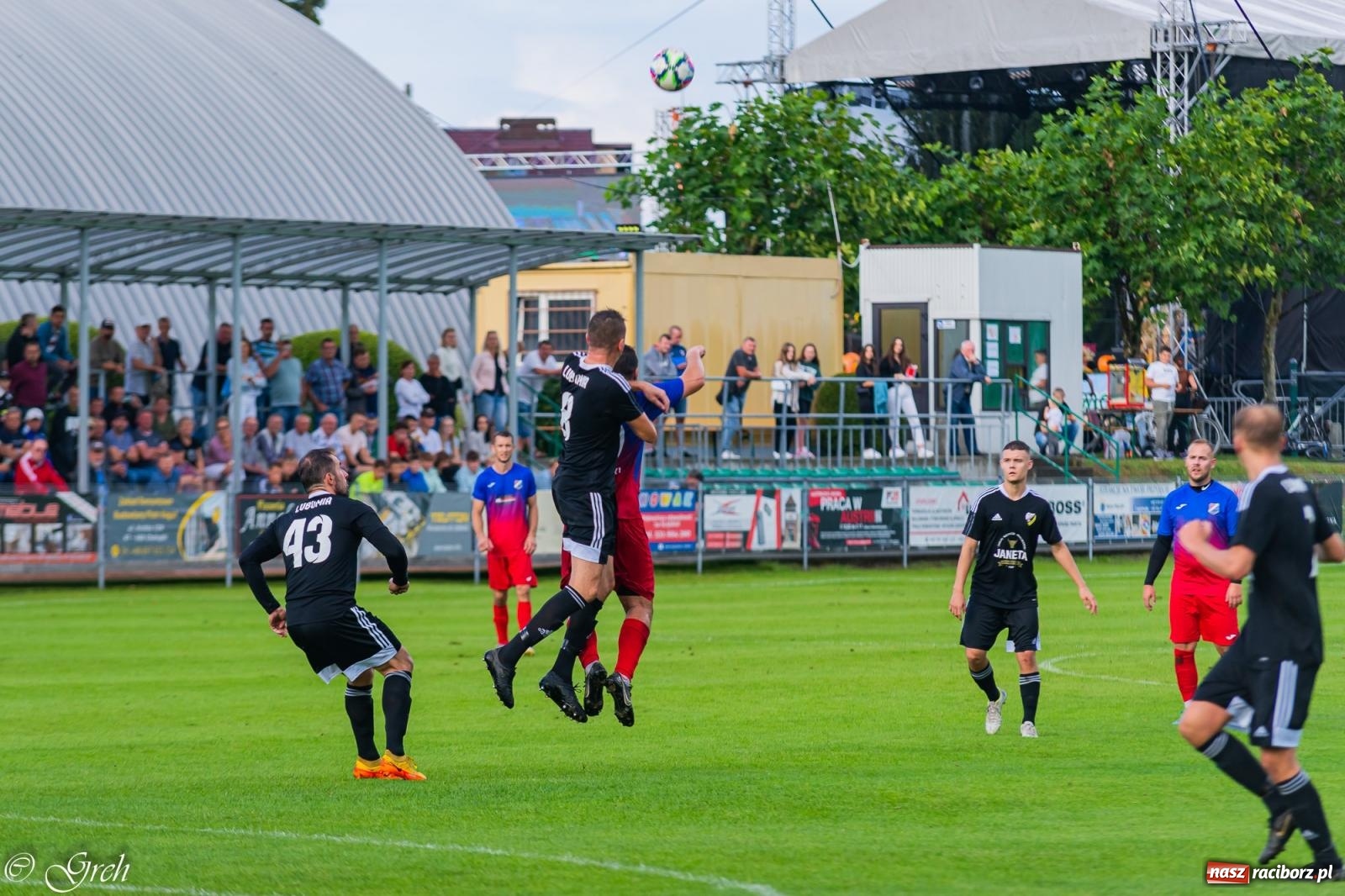 Zdjęcie w galerii na portalu naszraciborz.pl: Kolejarz Chałupki pierwszym pogromcą Silesii Lubomia [FOTO] wiadomości z regionu