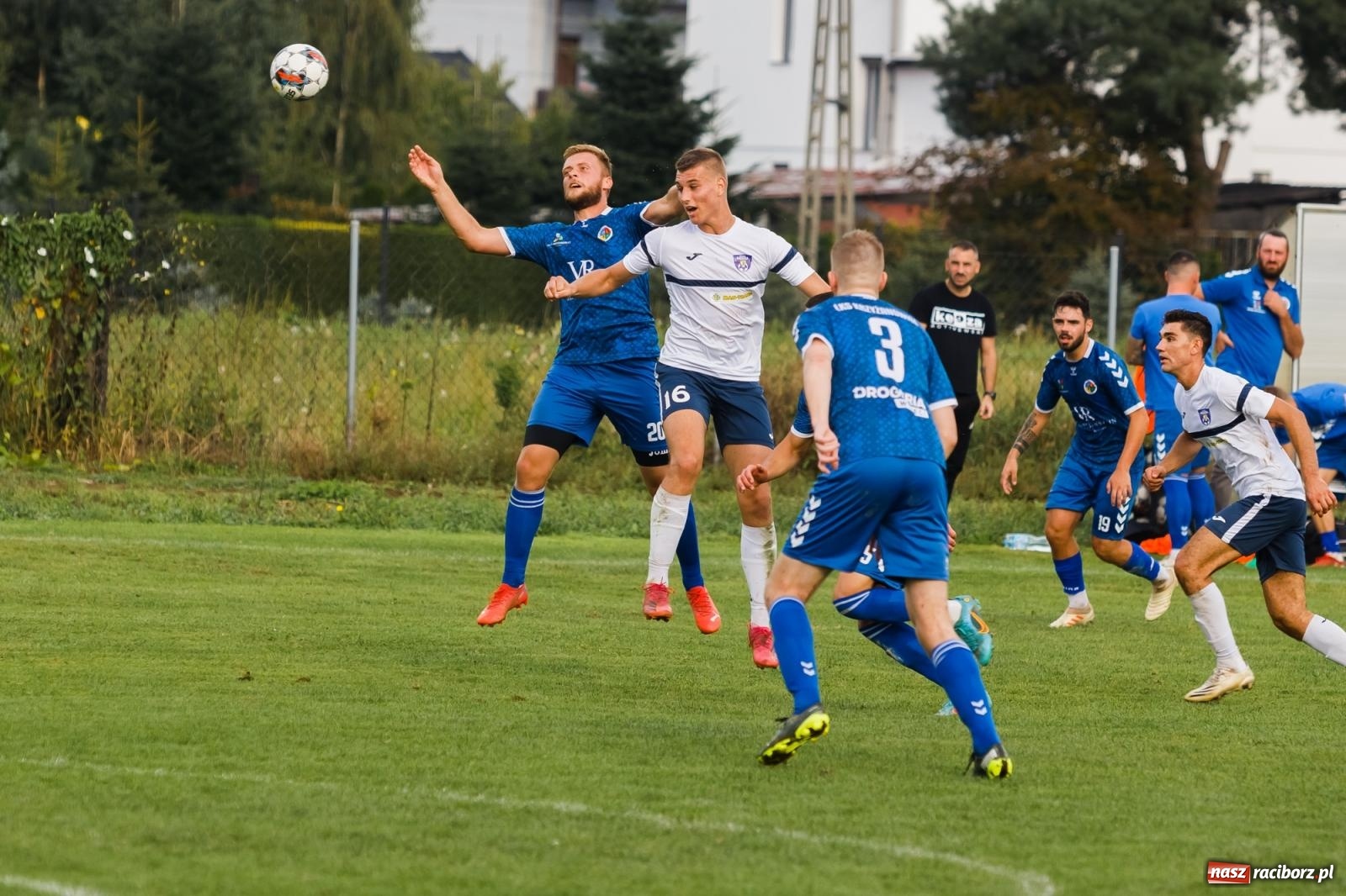 Zdjęcie w galerii na portalu naszraciborz.pl: Nędza uratowała remis w Krzyżanowicach [FOTO] wiadomości z regionu