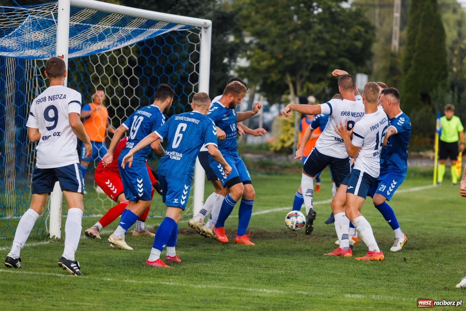 Zdjęcie w galerii na portalu naszraciborz.pl: Nędza uratowała remis w Krzyżanowicach [FOTO] wiadomości z regionu