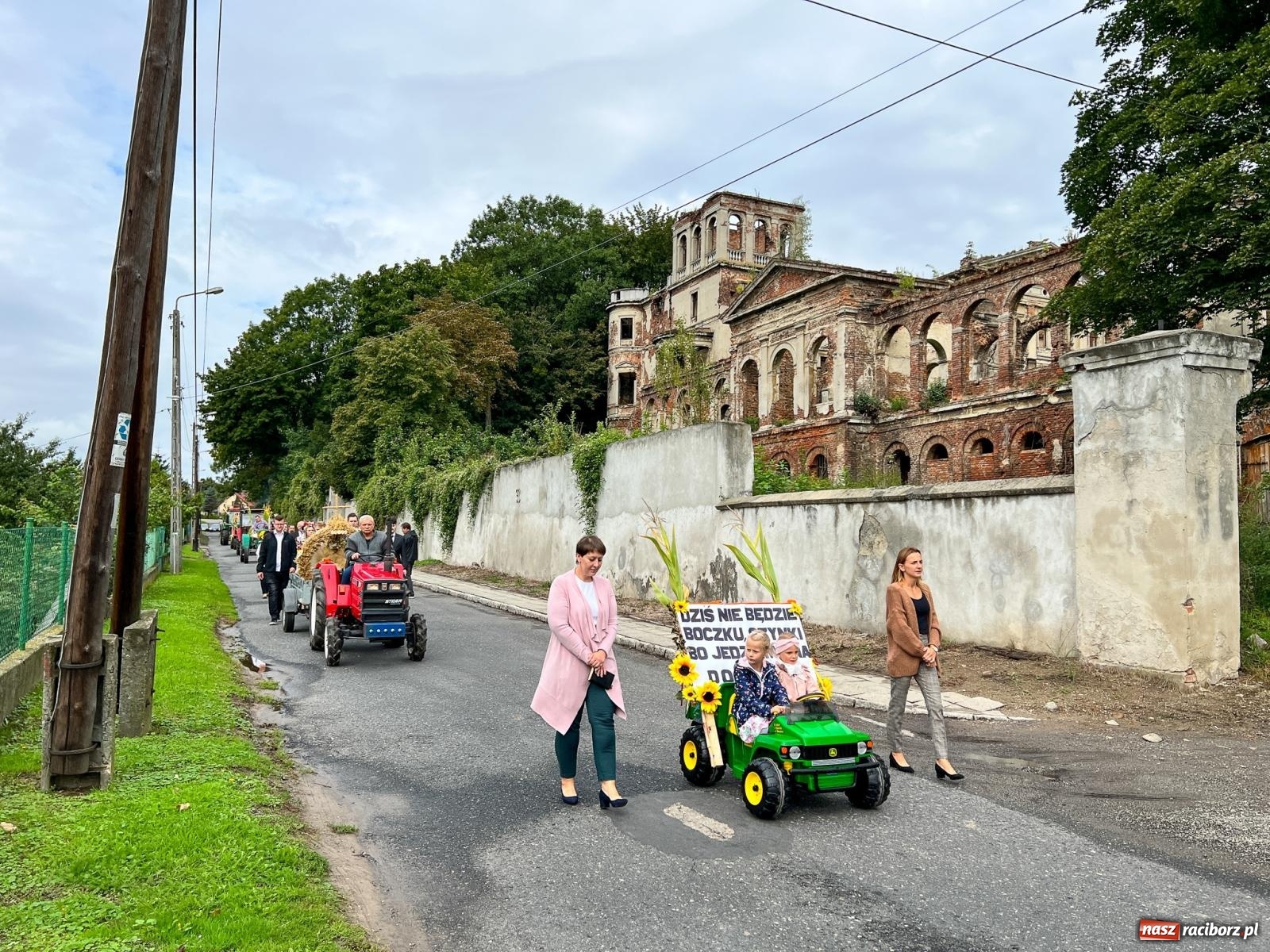 Zdjęcie w galerii na portalu naszraciborz.pl: Dożynki 2022. Sławików dziękuje za plony [FOTO i WIDEO] wiadomości z regionu