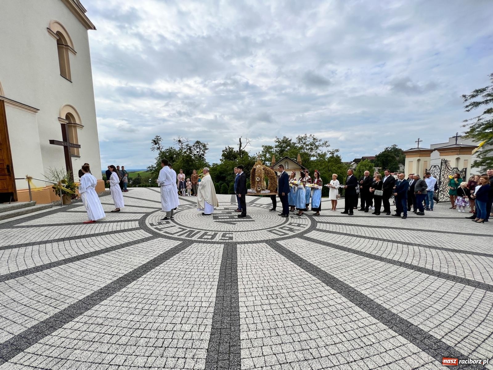 Zdjęcie w galerii na portalu naszraciborz.pl: Dożynki 2022. Sławików dziękuje za plony [FOTO i WIDEO] wiadomości z regionu
