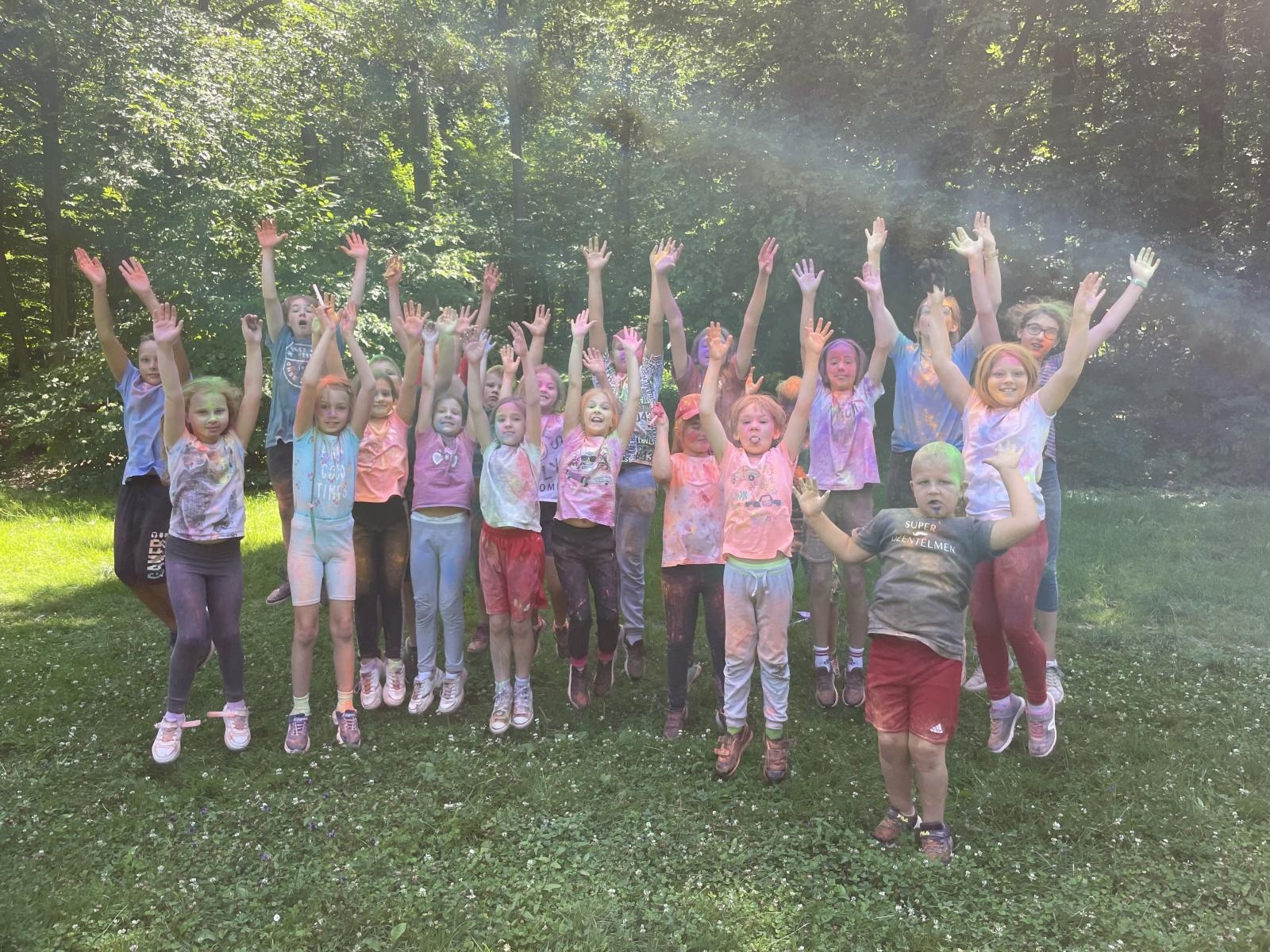 Zdjęcie w galerii na portalu naszraciborz.pl: Zawodnicy Minibasketball Racibórz promowali aktywność na świeżym powietrzu wiadomości z regionu