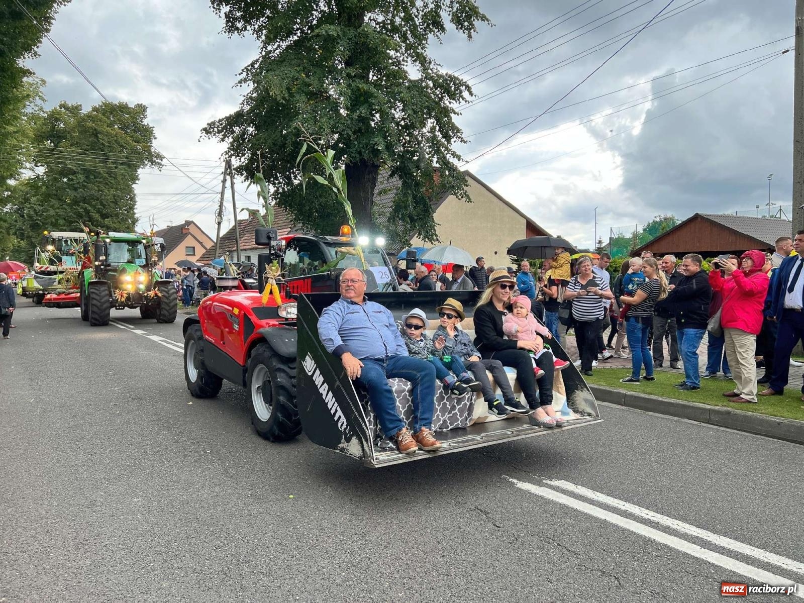 Zdjęcie w galerii na portalu naszraciborz.pl: Dożynki gminy Krzyżanowice w Chałupkach [FOTO i WIDEO] wiadomości z regionu