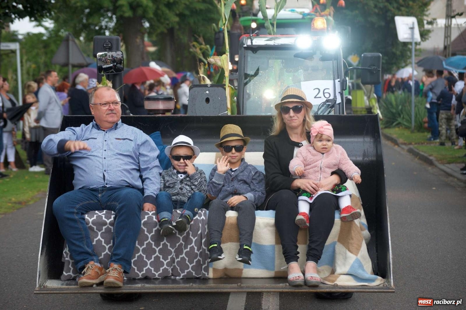 Zdjęcie w galerii na portalu naszraciborz.pl: Dożynki gminy Krzyżanowice w Chałupkach [FOTO i WIDEO] wiadomości z regionu