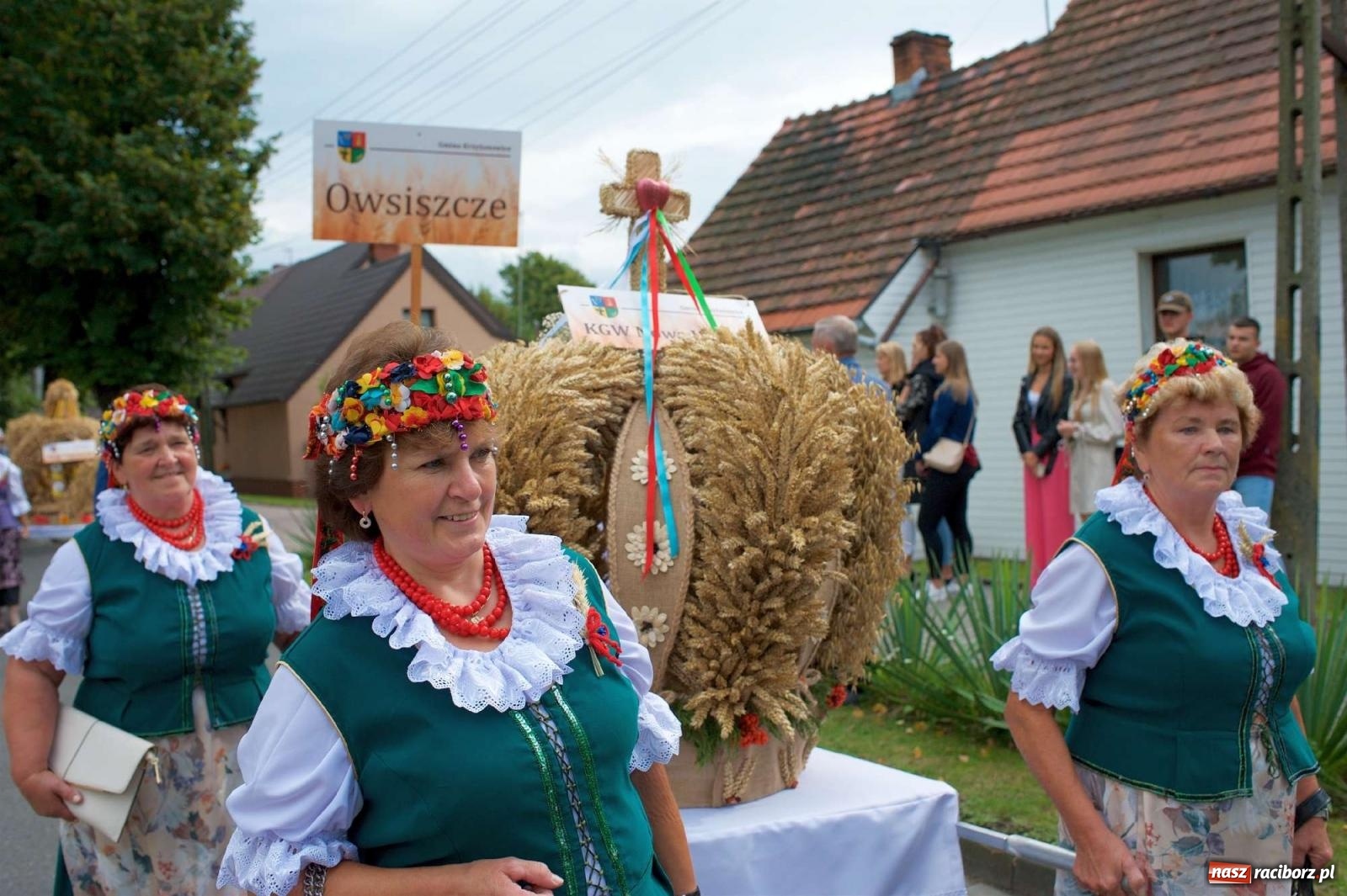 Zdjęcie w galerii na portalu naszraciborz.pl: Dożynki gminy Krzyżanowice w Chałupkach [FOTO i WIDEO] wiadomości z regionu