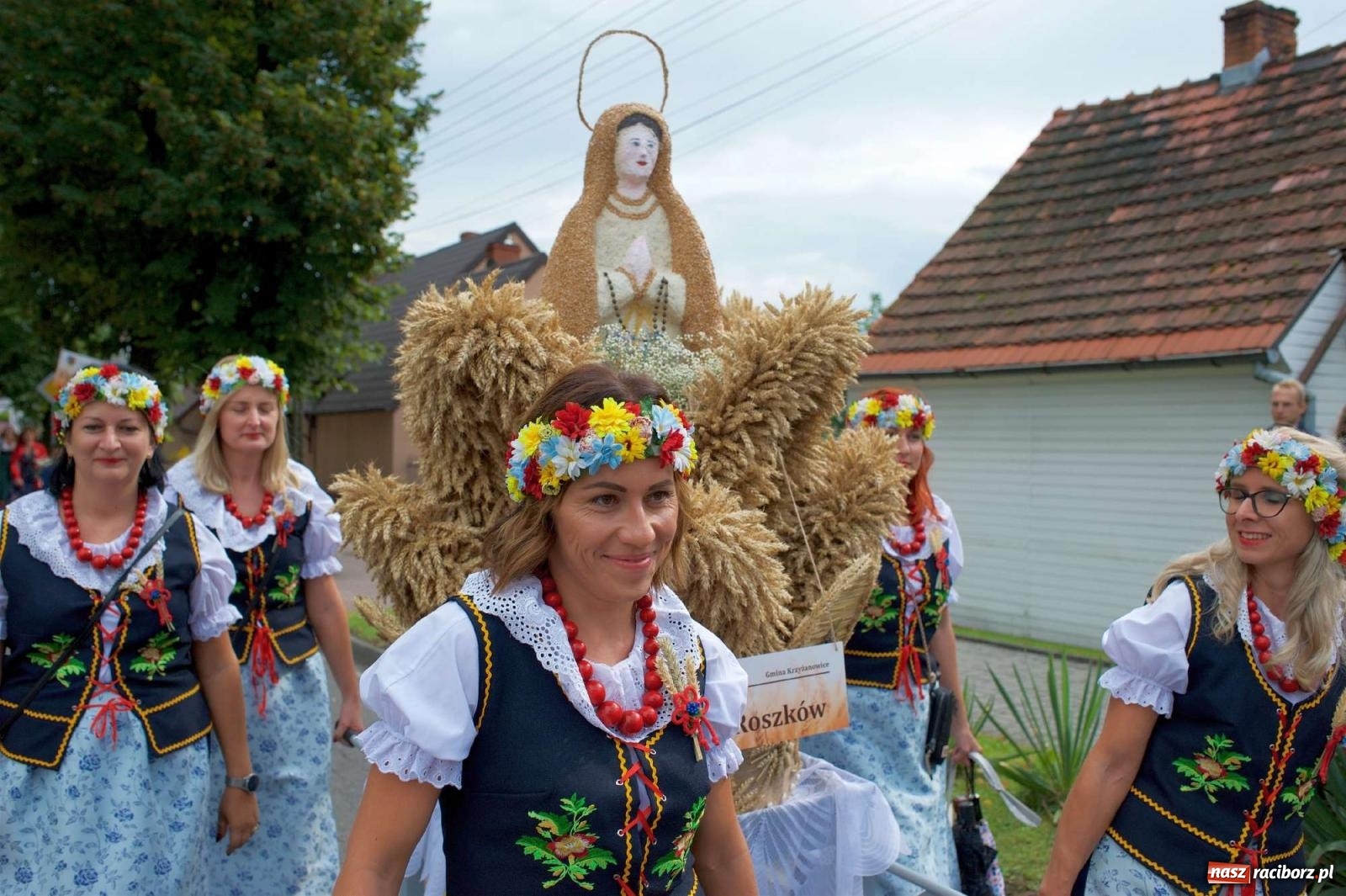 Zdjęcie w galerii na portalu naszraciborz.pl: Dożynki gminy Krzyżanowice w Chałupkach [FOTO i WIDEO] wiadomości z regionu